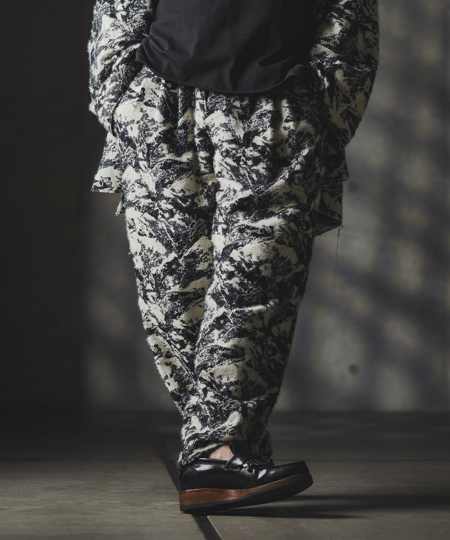30%OFF【GLIMCLAP(グリムクラップ)】Triple-pleated trousers-Brushed