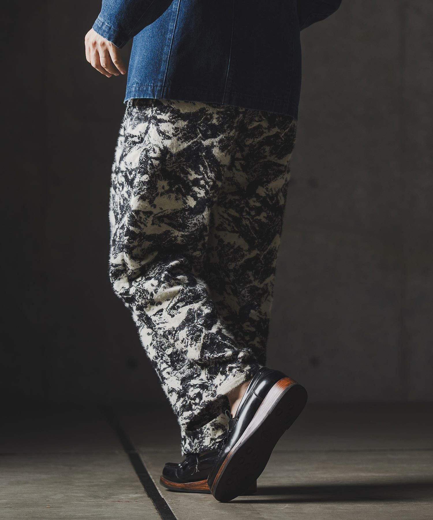 30%OFF【GLIMCLAP(グリムクラップ)】Triple-pleated trousers-Brushed
