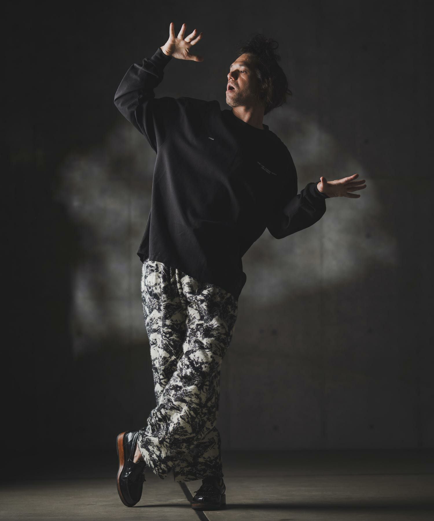 30%OFF【GLIMCLAP(グリムクラップ)】Triple-pleated trousers-Brushed
