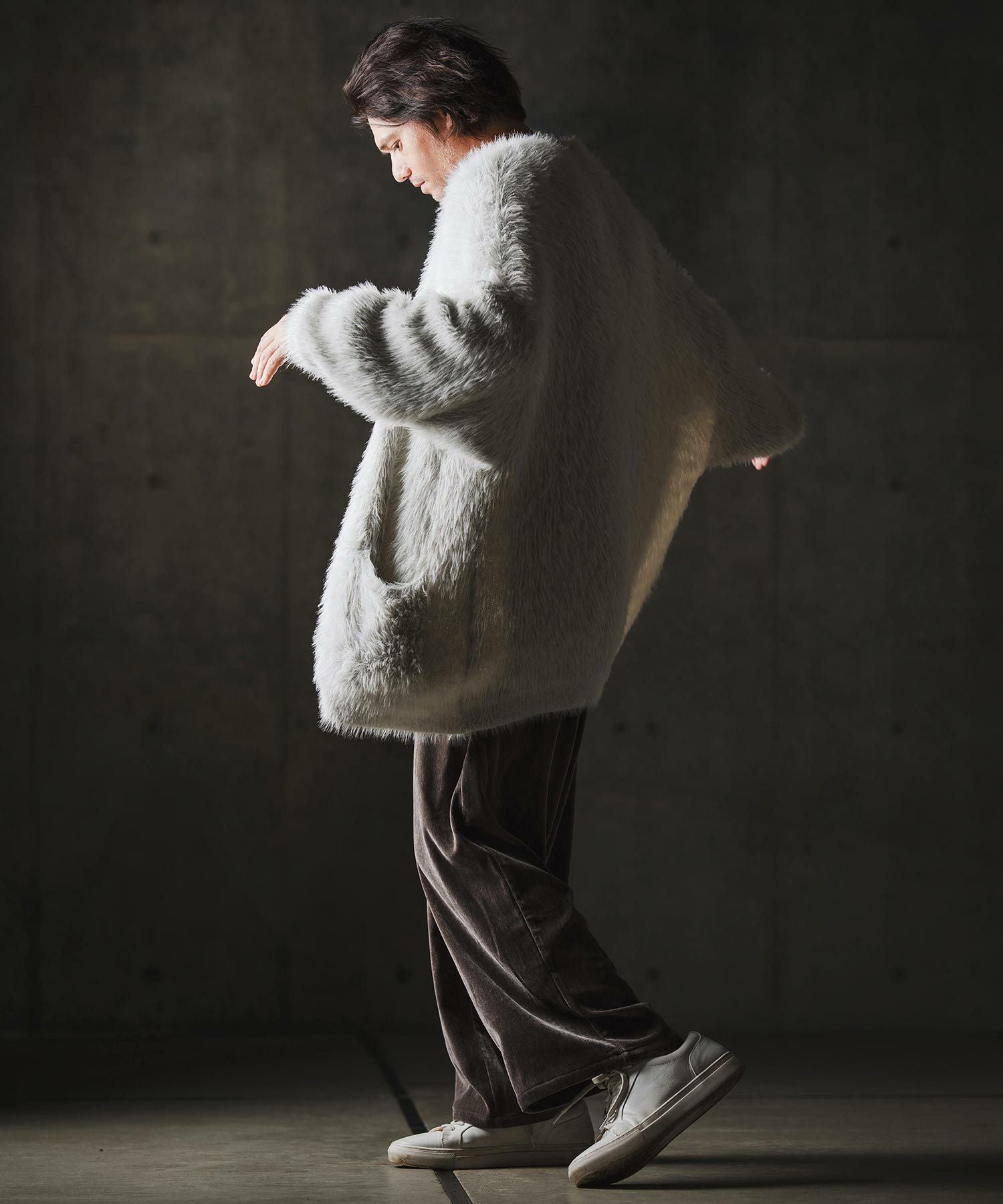 GLIMCLAP(グリムクラップ）　ニットロングカーディガン　ブラック GLIMCLAP(グリムクラップ)】Minimai detail cardigan -Feather yarn