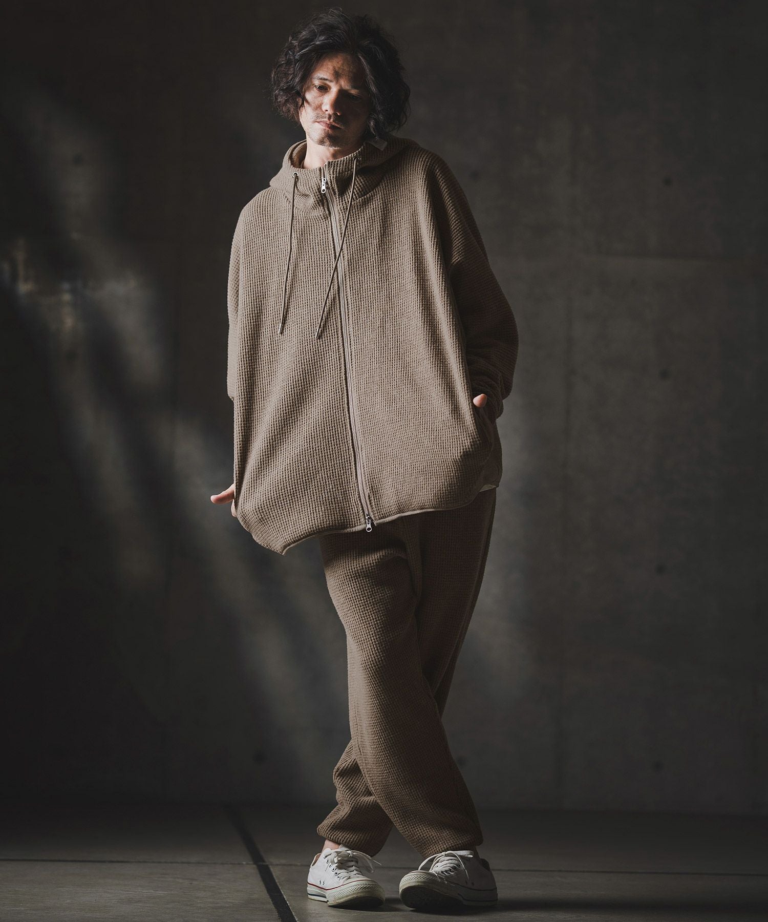 GLIMCLAP(グリムクラップ)】Zip-up hoodie-Soft brushed waffle fabric