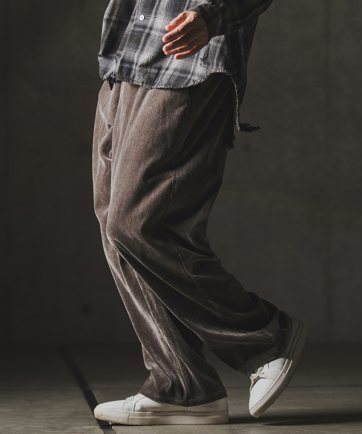 GLIMCLAP(グリムクラップ)】Velour fabric wide-leg trousers ベロア
