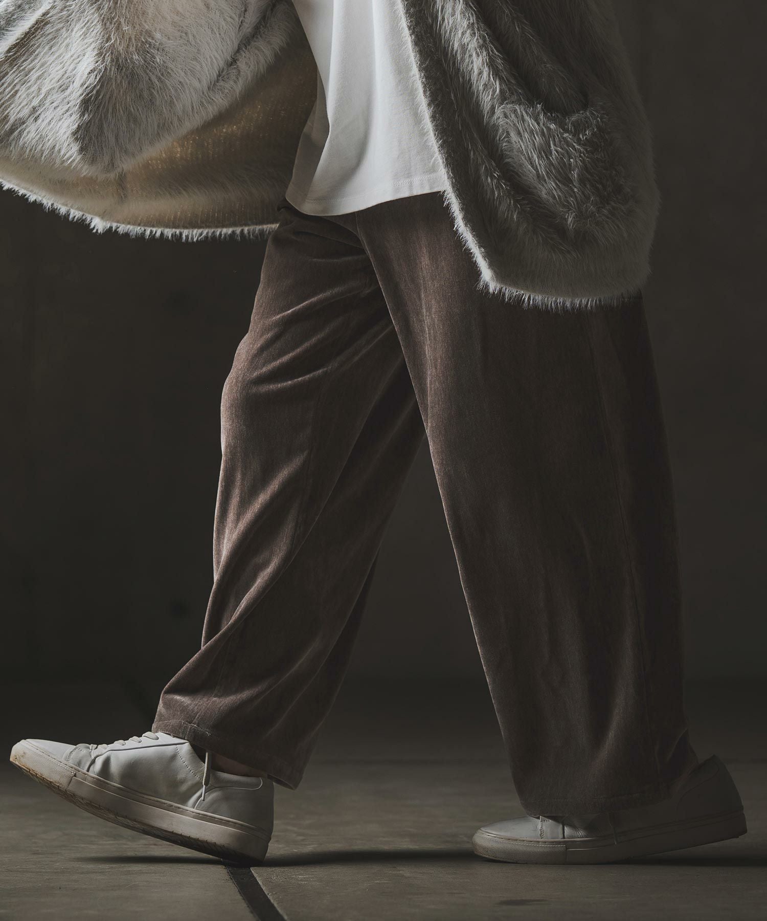 GLIMCLAP(グリムクラップ)】Velour fabric wide-leg trousers ベロア