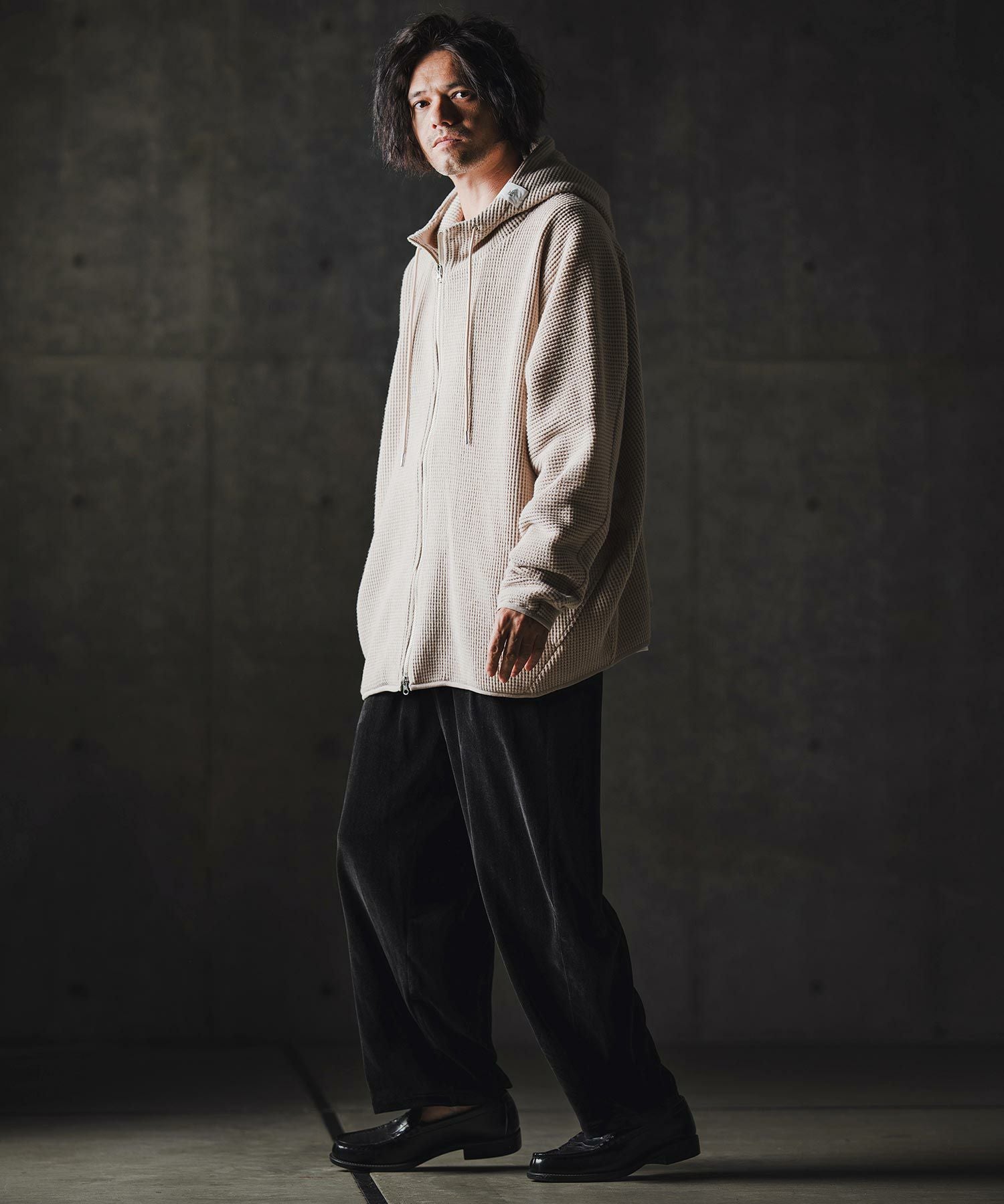 GLIMCLAP(グリムクラップ)】Velour fabric wide-leg trousers ベロア