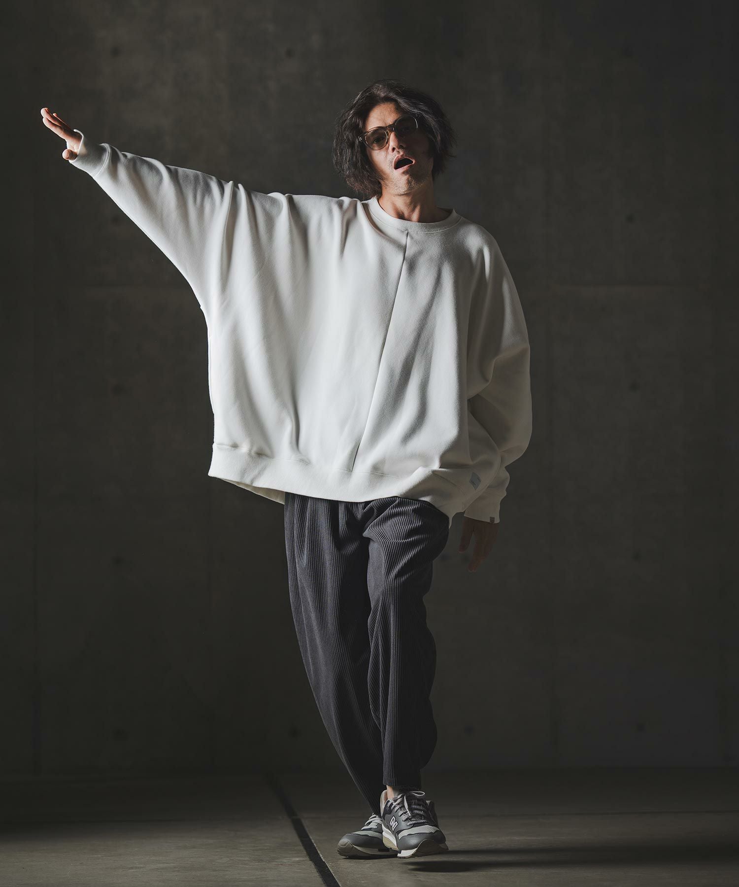 GLIMCLAP(グリムクラップ)】Dolman sleeve detail pullover-Bonded