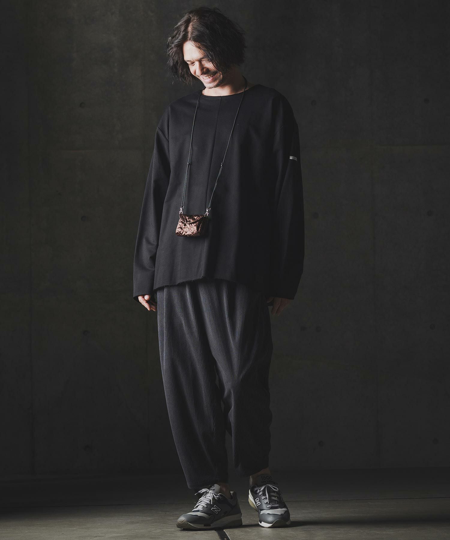 GLIMCLAP(グリムクラップ)】Boxy silhouette long sleeve T-shirt-Mini