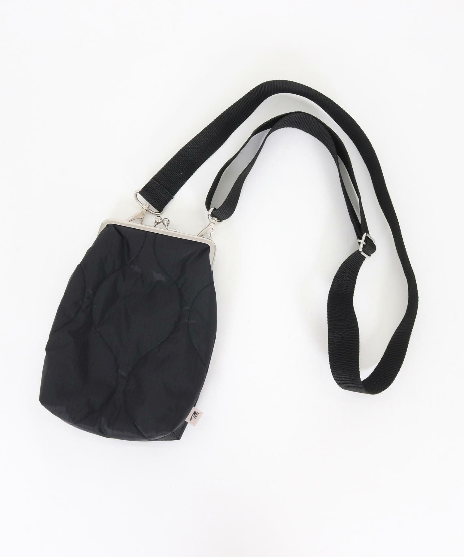 GLIMCLAP(グリムクラップ)】Clasp design mini bag-Wave quilt fabric
