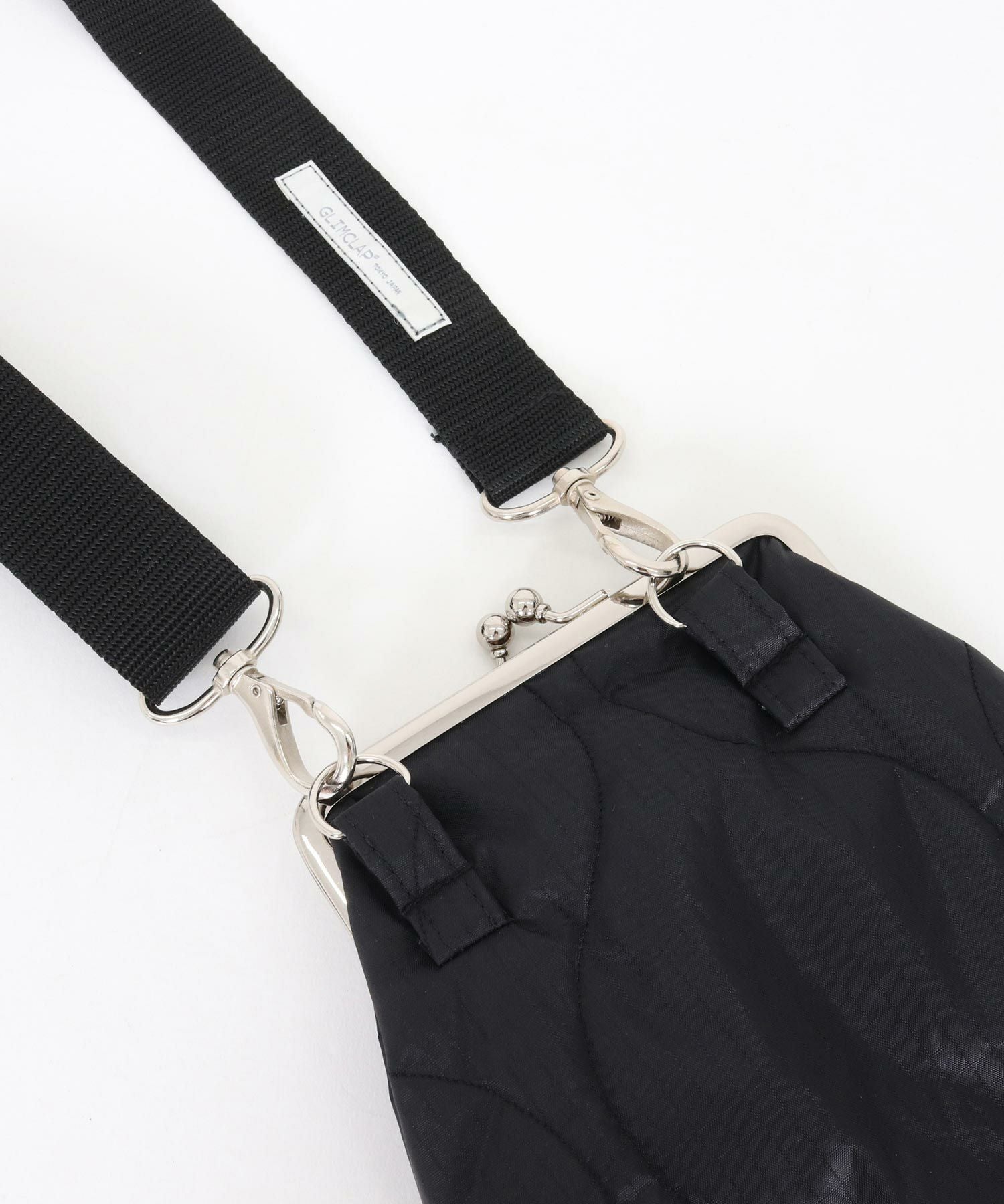 GLIMCLAP(グリムクラップ)】Clasp design mini bag-Wave quilt fabric