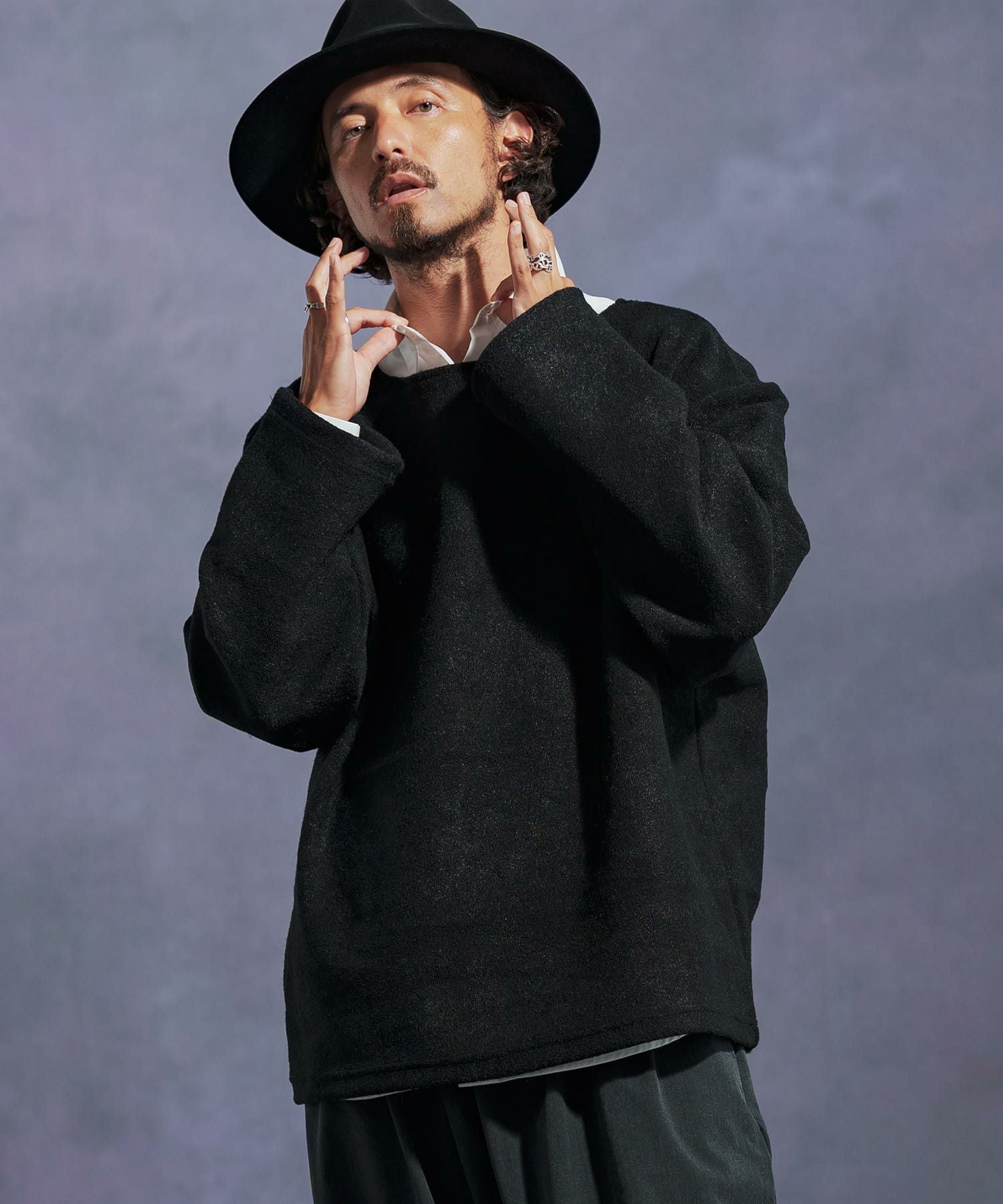 Jih Nunc(ジーヌンク)】ボートネックルーズシルエット起毛カットソー