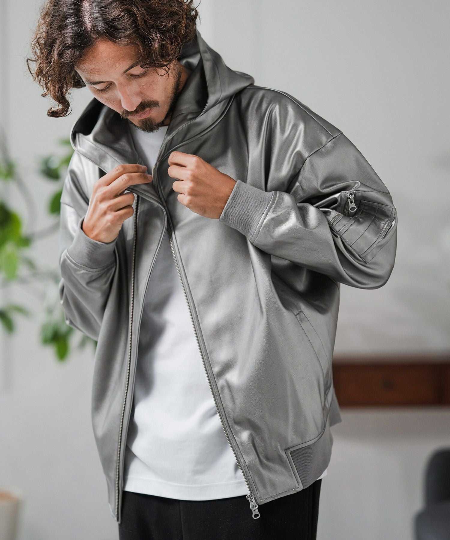 Magine(マージン)】Synthetic Leather Hooded Blouson フーデット