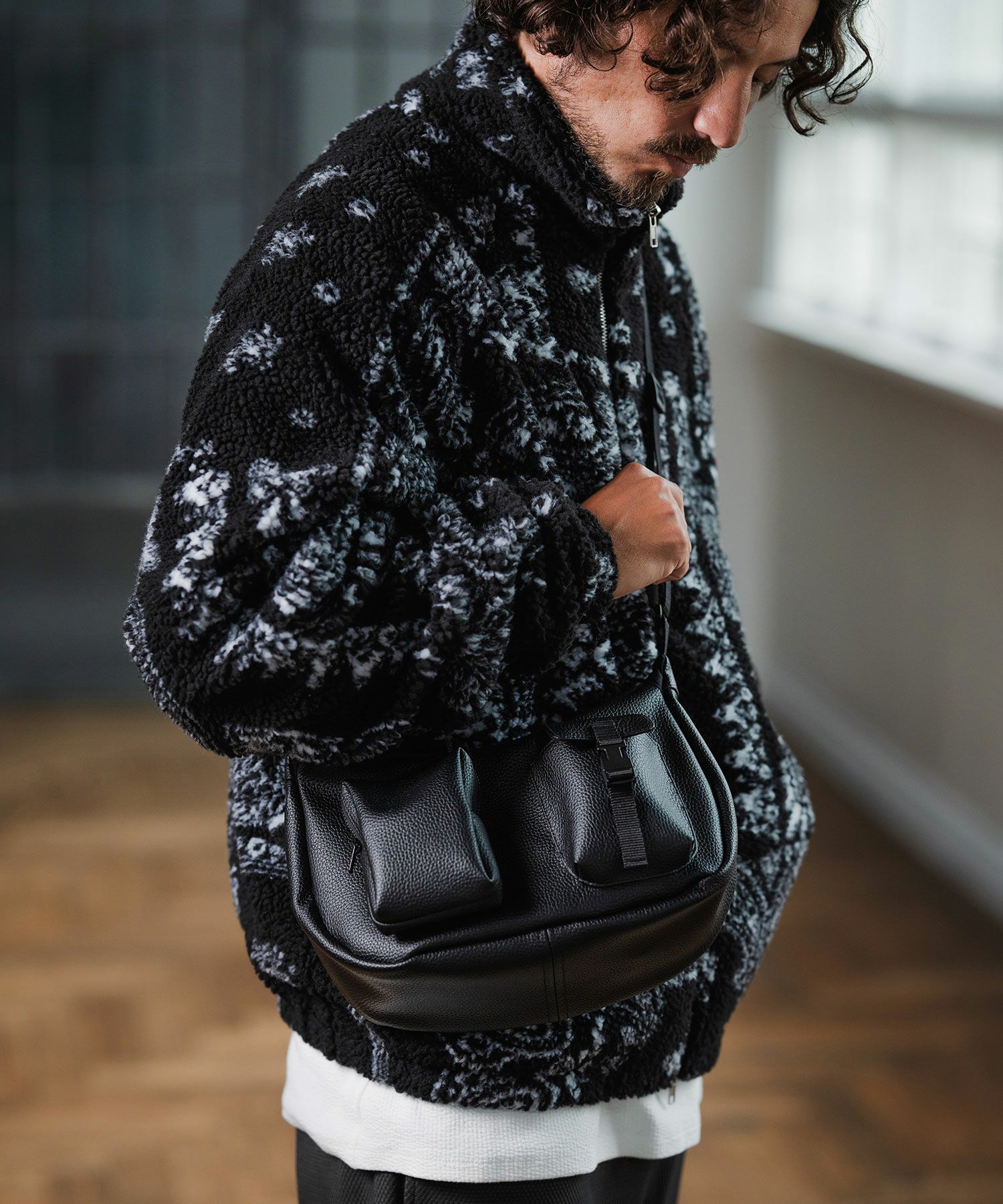 CULLNI(クルニ)】Leather Flap Shoulder Bag レザーショルダーバッグ