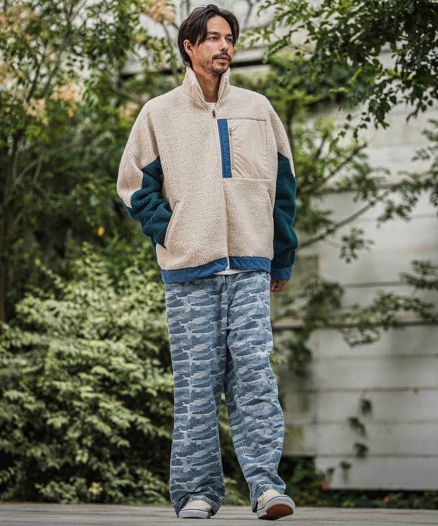D75の3枚 ユニクロ UNIQLO デニムワイドアンクルパンツ ブラック Lサイズ