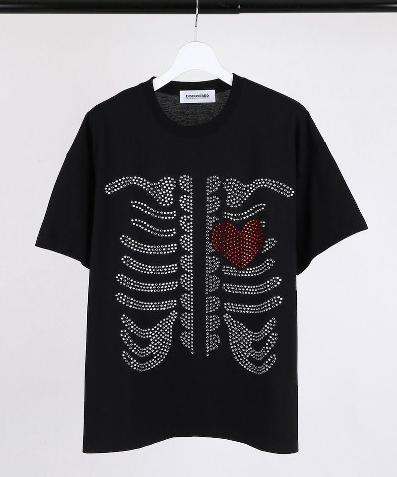 DISCOVERED(ディスカバード)】HOTFIX BONE&HEART TEE Tシャツ(DC-SS26