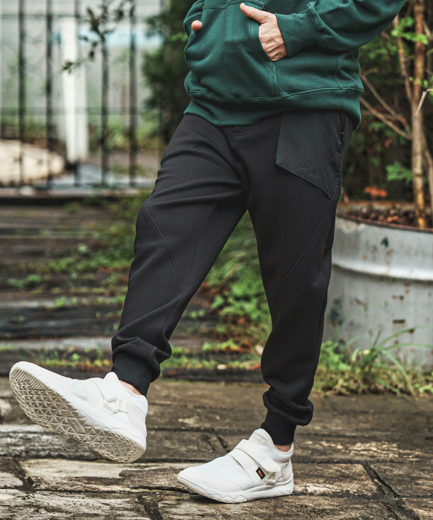 CAMBIO(カンビオ)】アシメ異素材切り替えダンボールスウェットパンツ