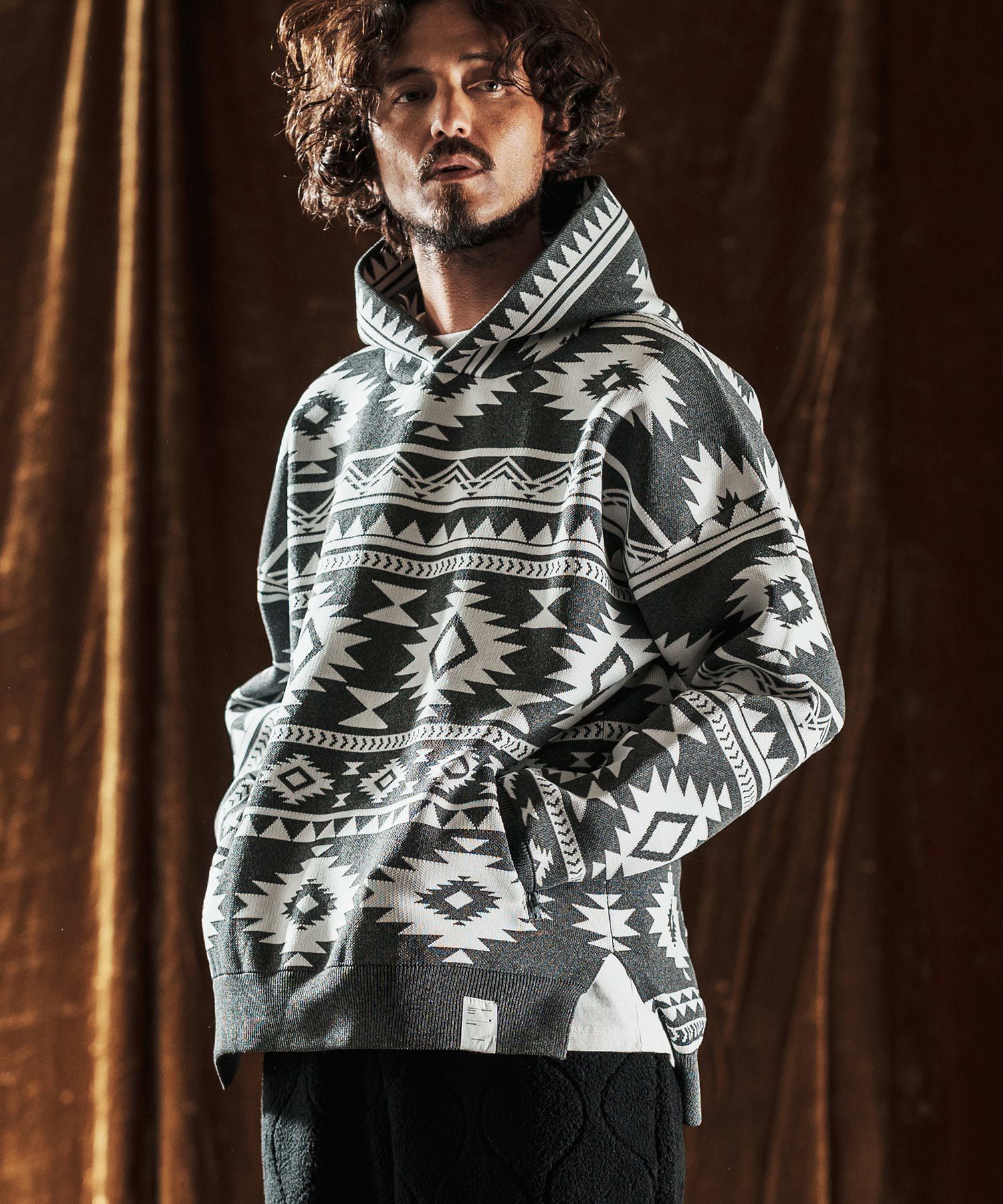 30%OFF【ANGENEHM(アンゲネーム)】Native Pattern Hoodie -Airy Yarn