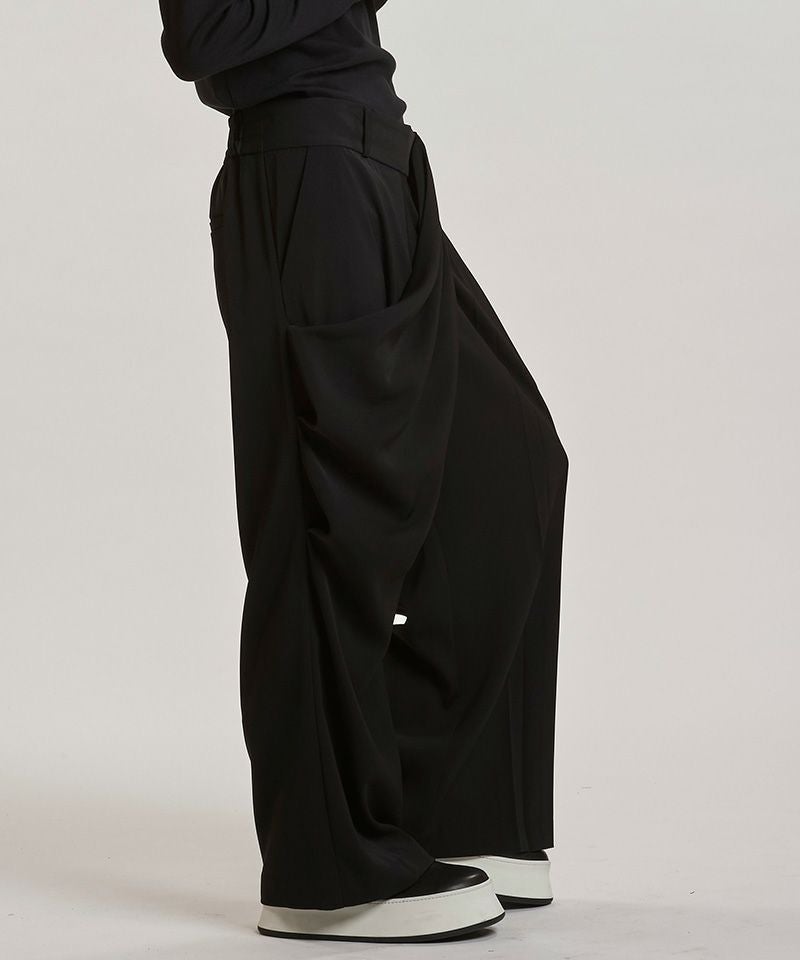 30%OFF【NO ID.(ノーアイディー)】ﾄﾞﾚｰﾌﾟﾀｯｸﾜｲﾄﾞﾄﾗｳｻﾞｰｽﾞ パンツ