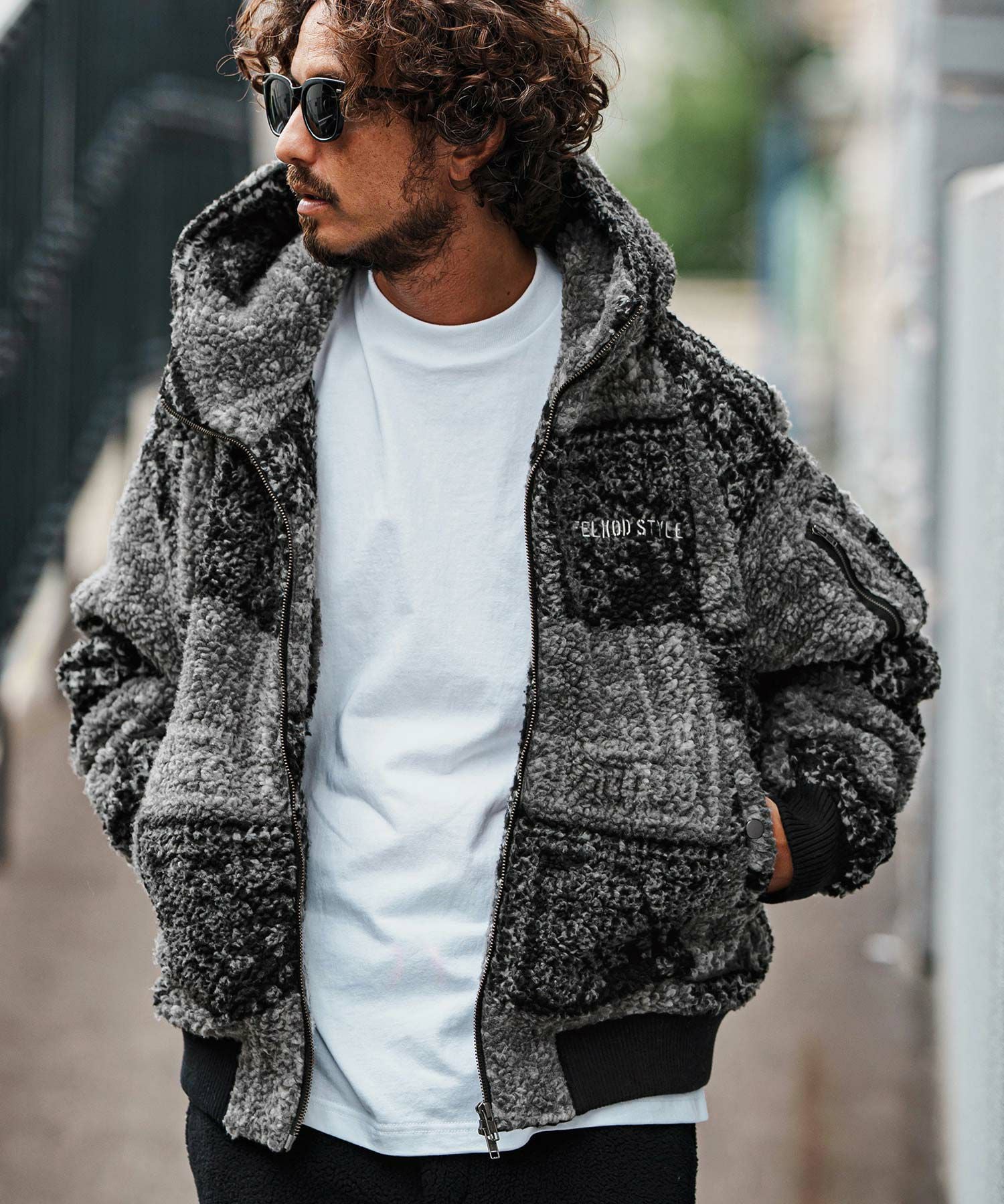 50%OFF【CULLNI(クルニ)】Faux Leather Dot Button Hoodie Blouson
