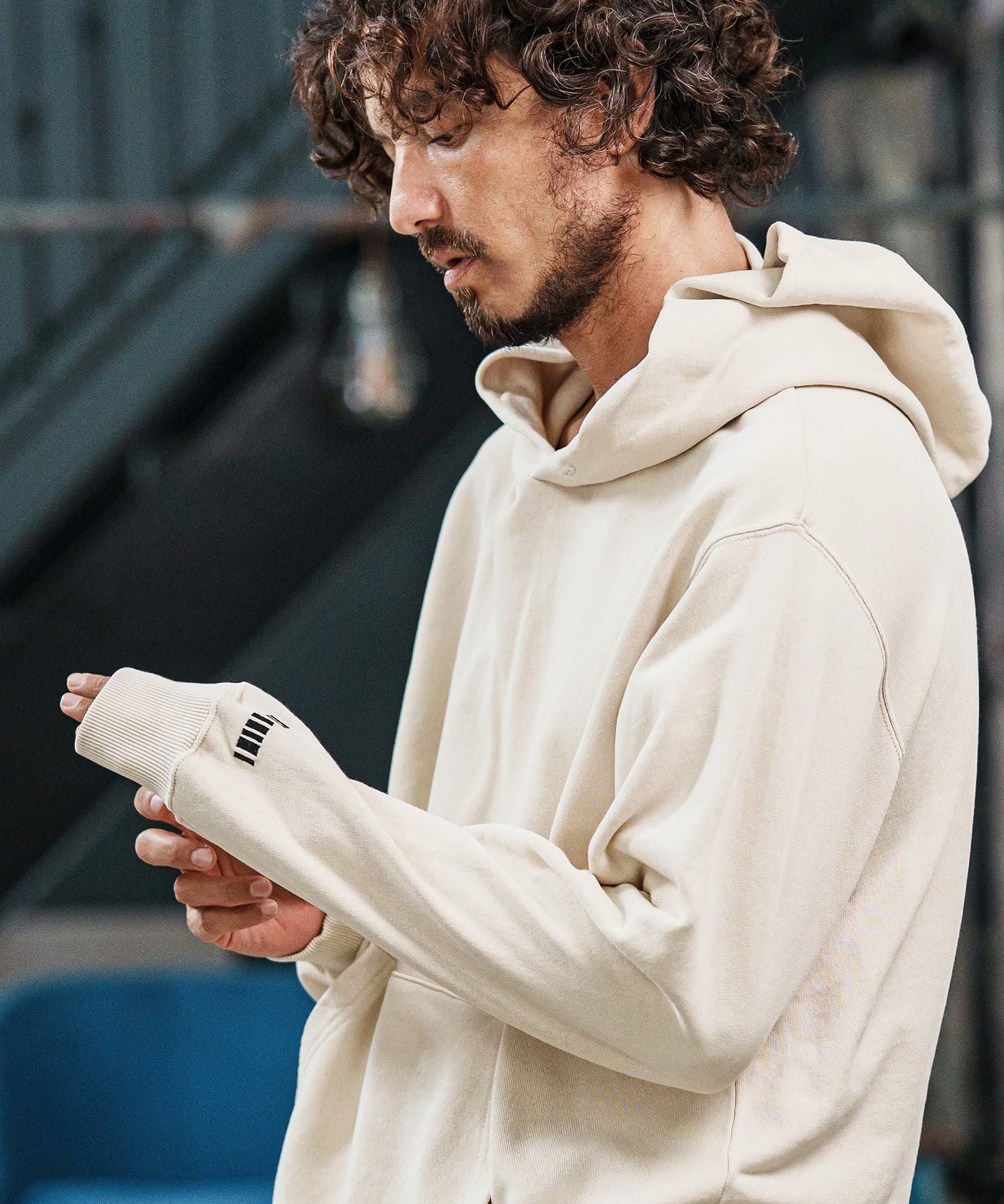 felkod(フィルコッド)】Pigment Dyed Barcode Embroidered Sweat Parka