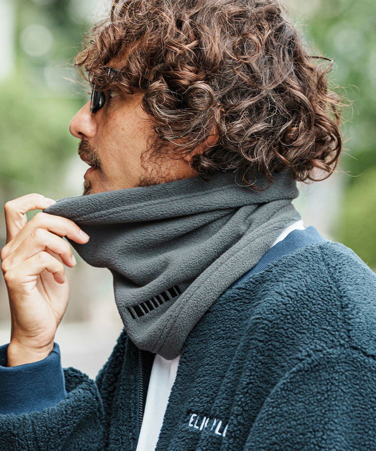 felkod(フィルコッド)】Barcode Embroidery Neck Warmer ネック
