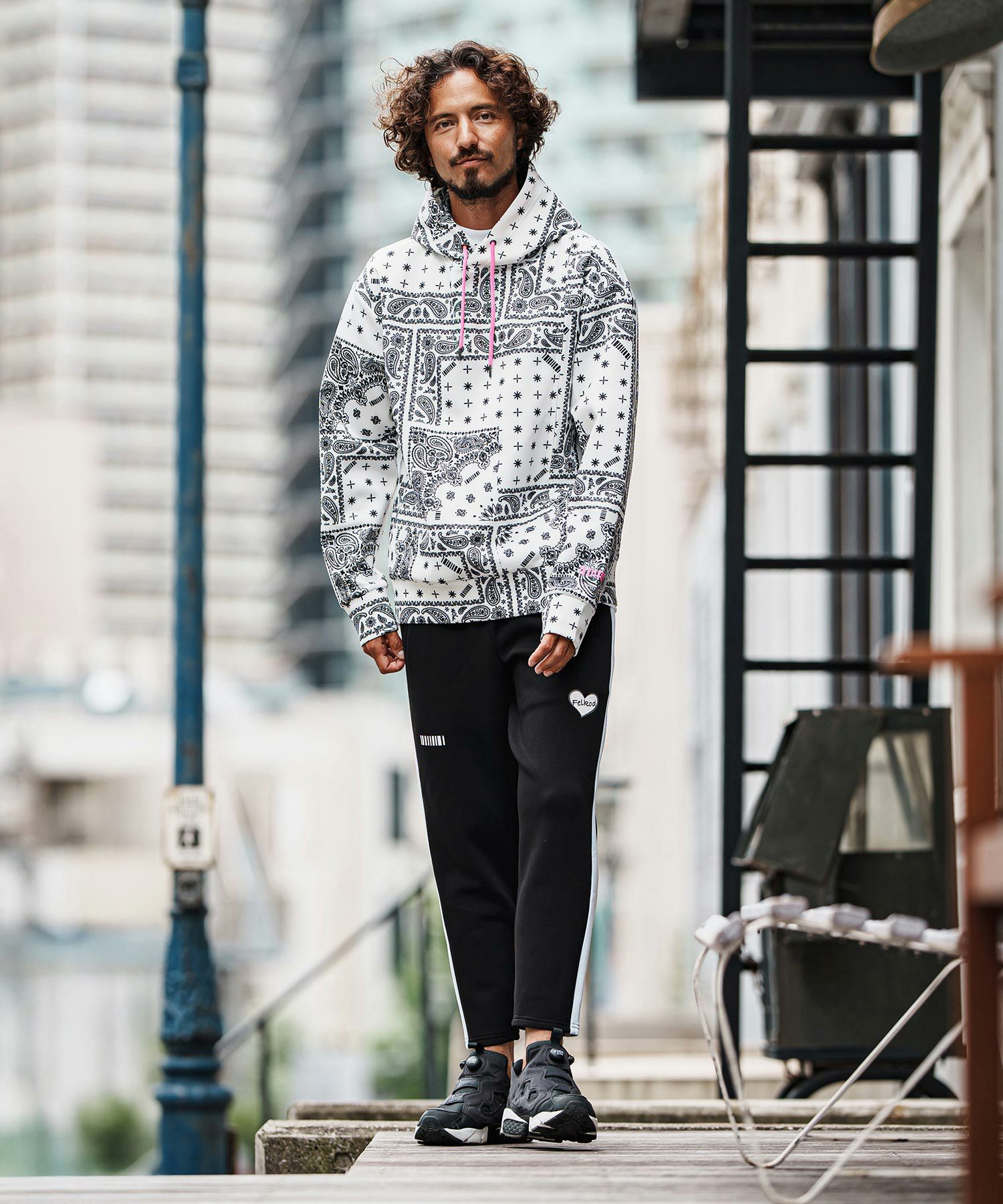 felkod(フィルコッド)】Bandana Cardboard Knit Zip Accent Parka