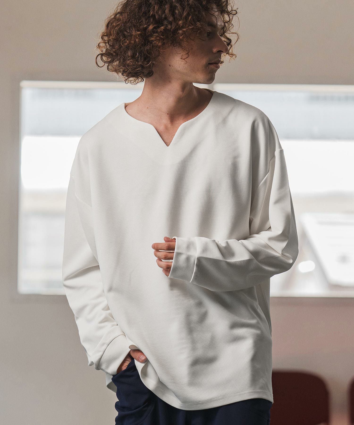 CAMBIO(カンビオ)】キーネックサイドスリットカットソー | CAMBIO カンビオ