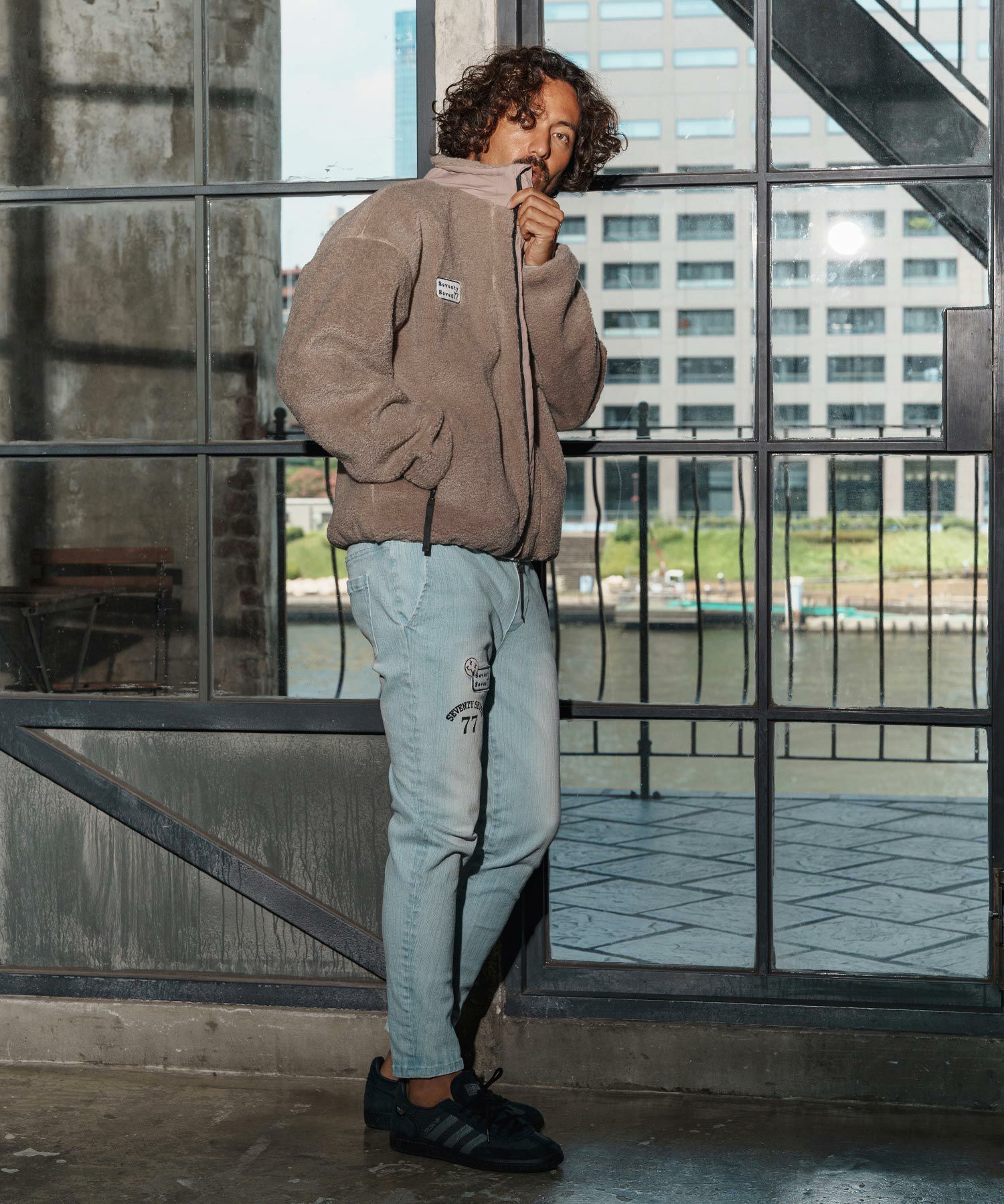 seventy seven(セブンティセブン)】stand collar boa zip JKT