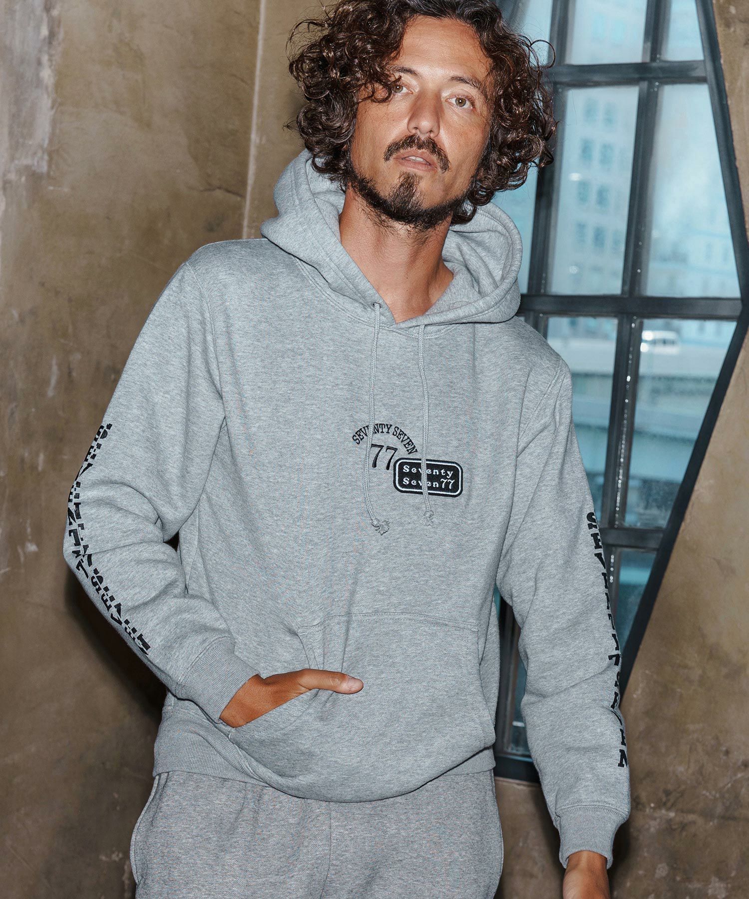 seventy seven(セブンティセブン)】brushed lining P-O hoodie(77arch
