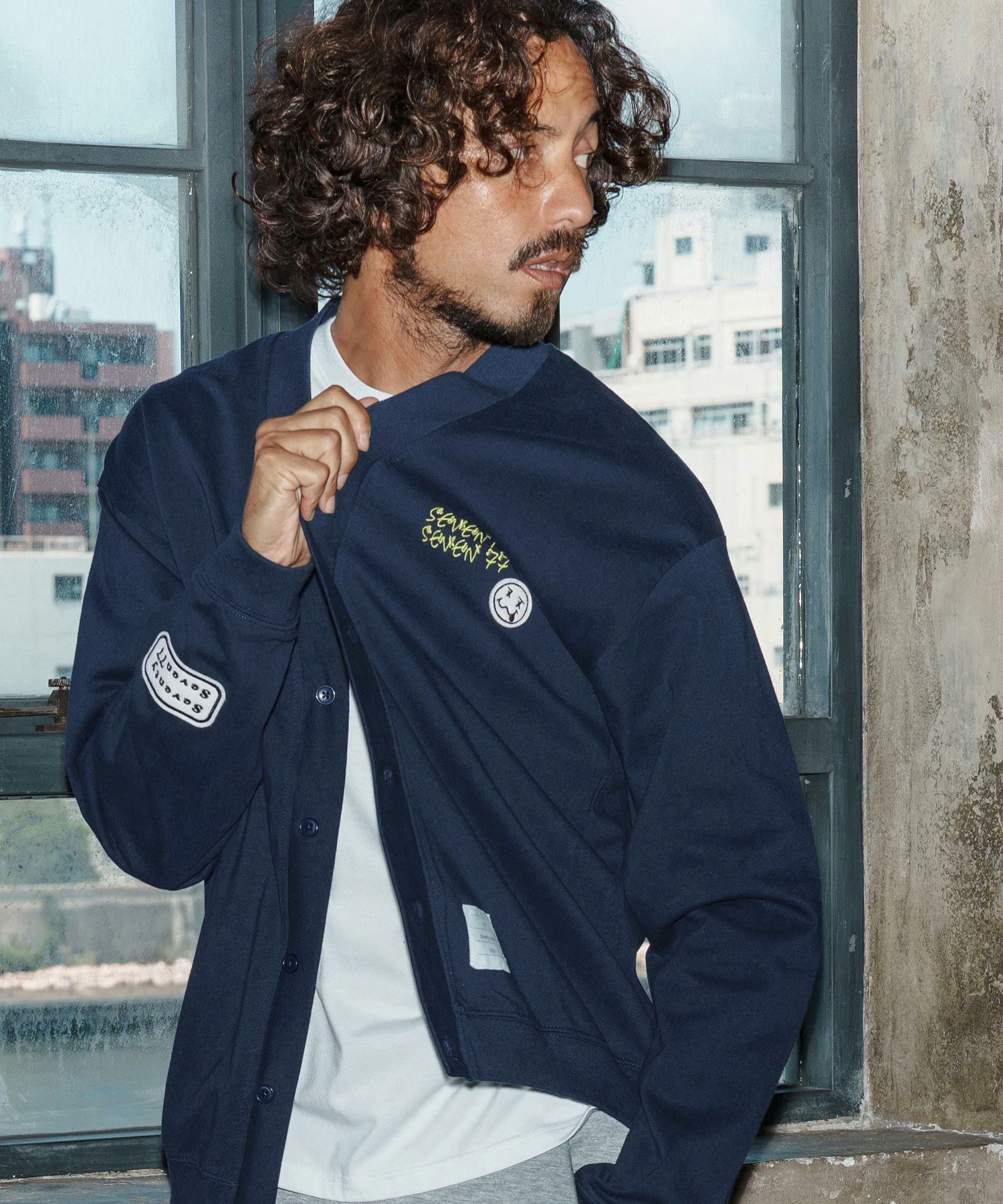 2024セオリー黒ボンバージャケットコンパクトクレープブルゾンニットカーディガン seventy seven(セブンティセブン)】middle onz jersey cardigan