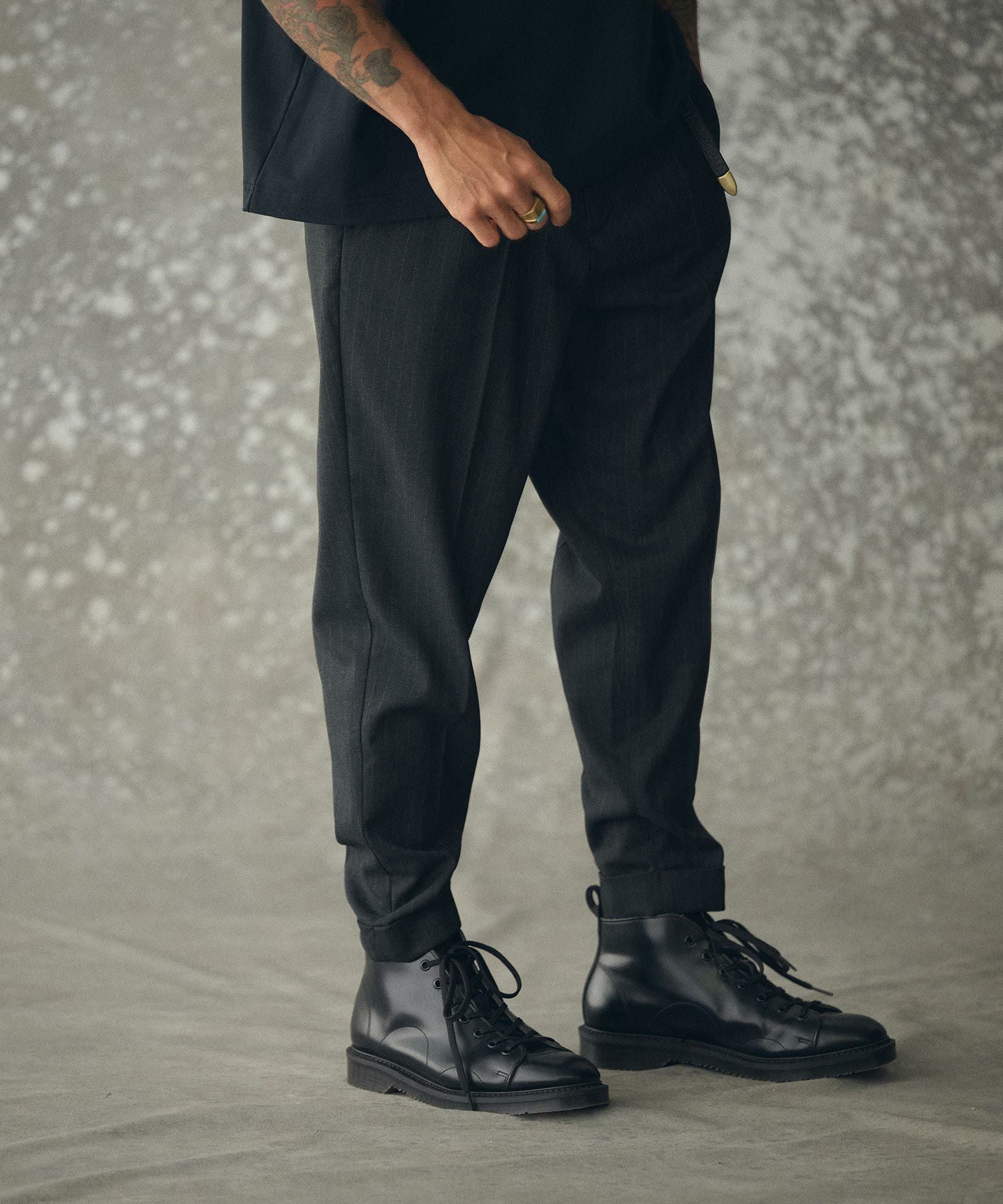 THEOREM(セオレム)】 Turn up TR Stripe Tapered Pants ピンストライプ