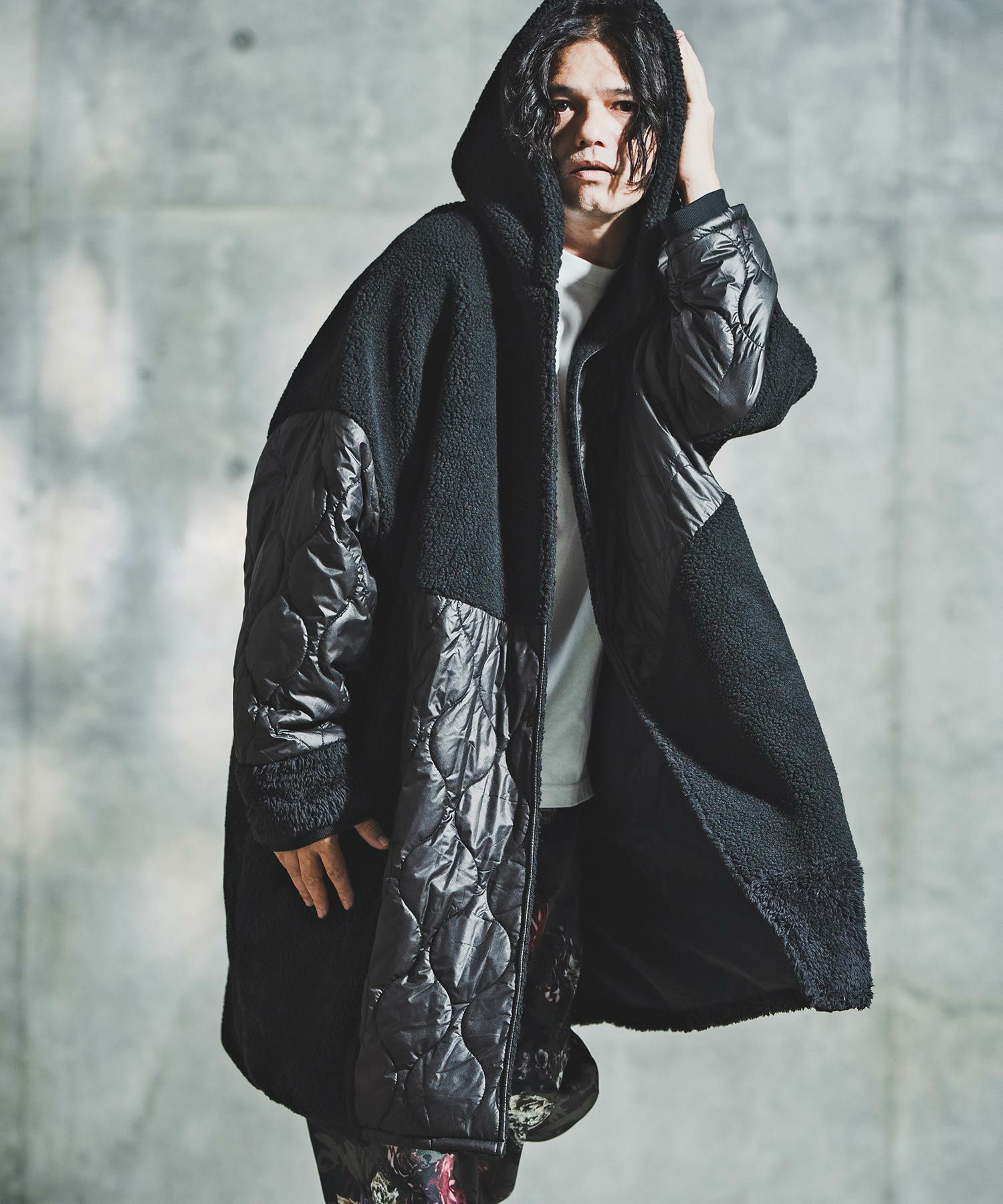 GLIMCLAP(グリムクラップ)】Textured Patchwork Hoodie Coat GLIMCLAP(グリムクラップ)】Textured Patchwork Hoodie Coat