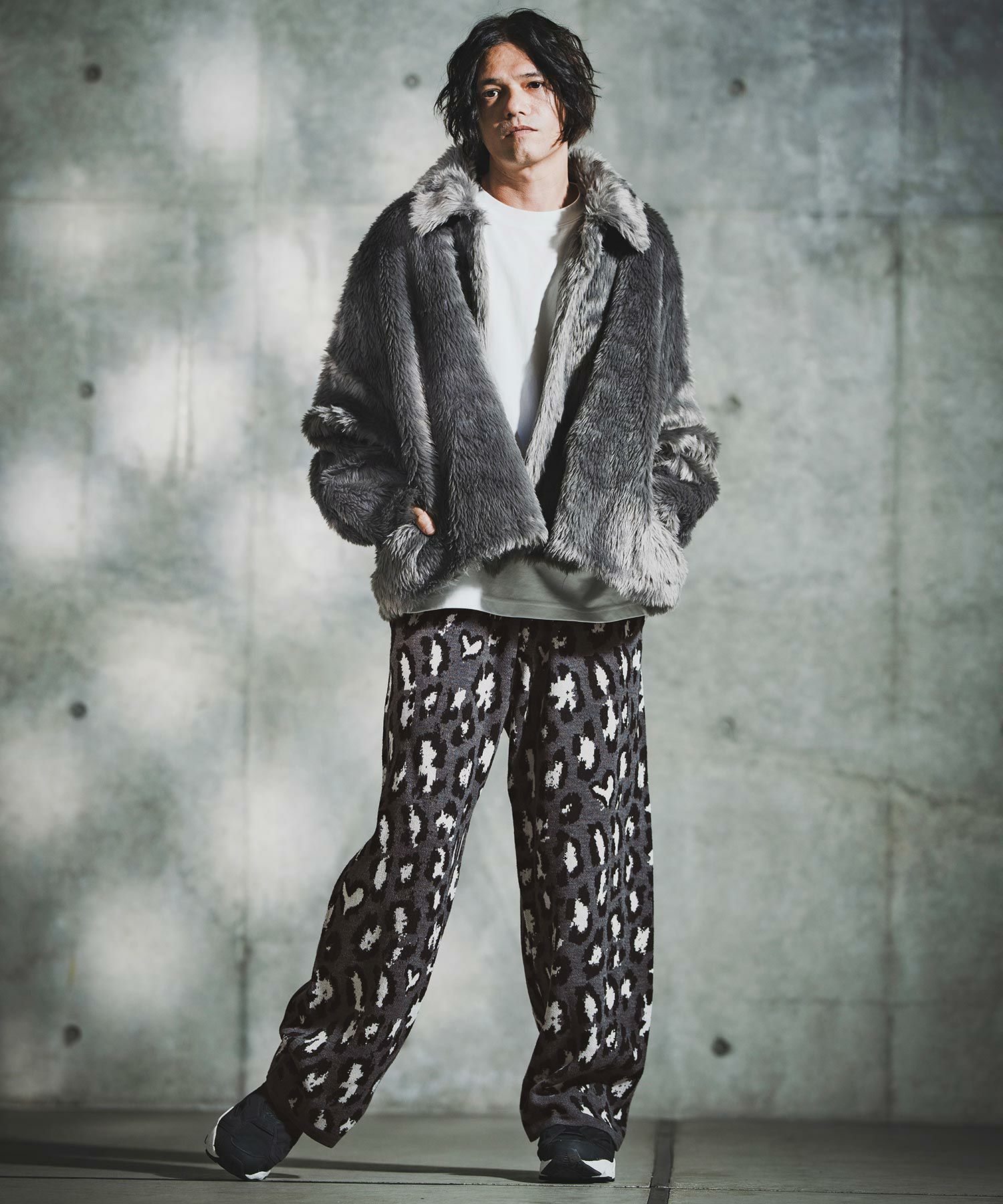 GLIMCLAP(グリムクラップ)】Illusionism Leopard Pattern Knitpants
