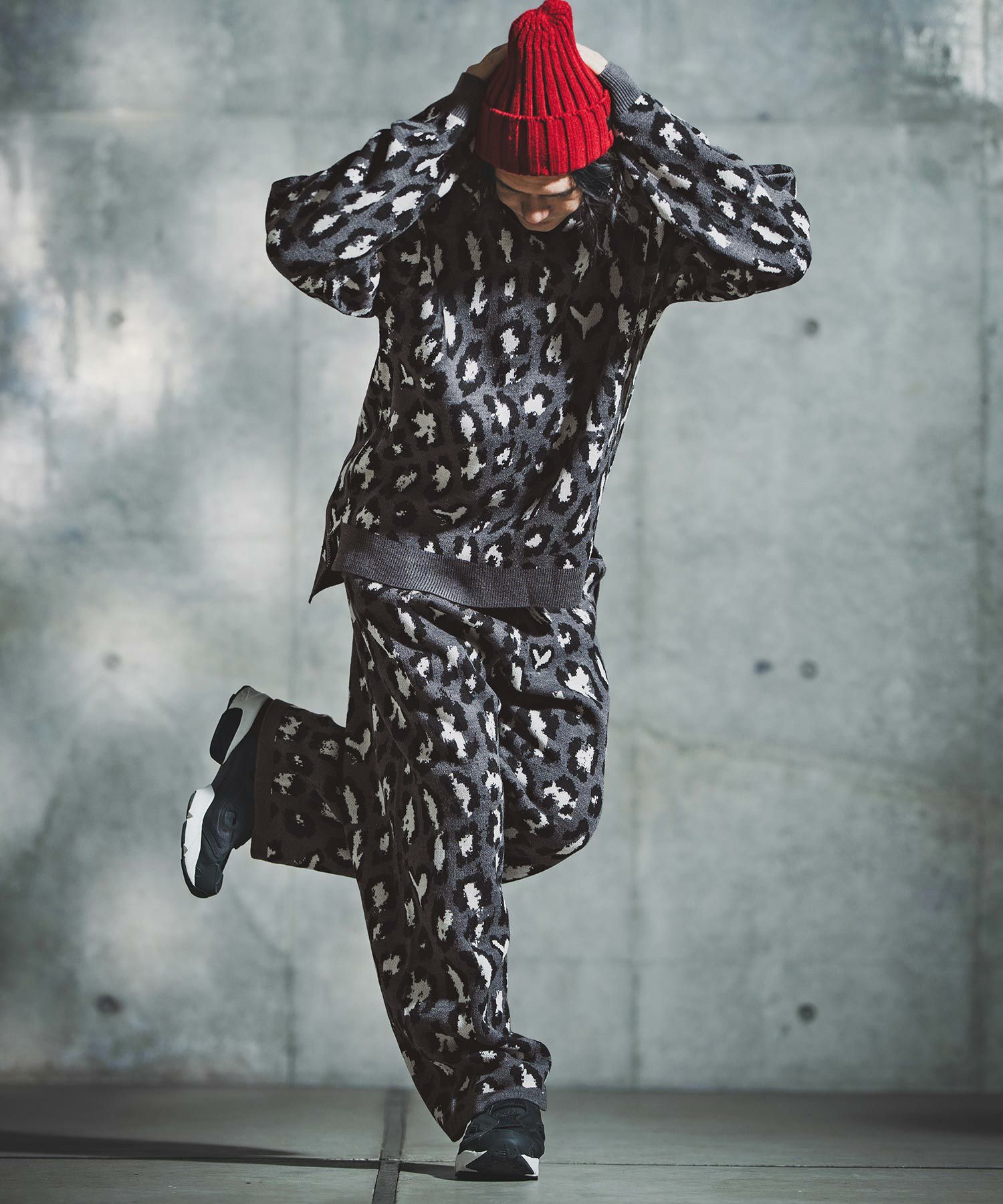 GLIMCLAP(グリムクラップ)】Illusionism Leopard Pattern Knit ニット