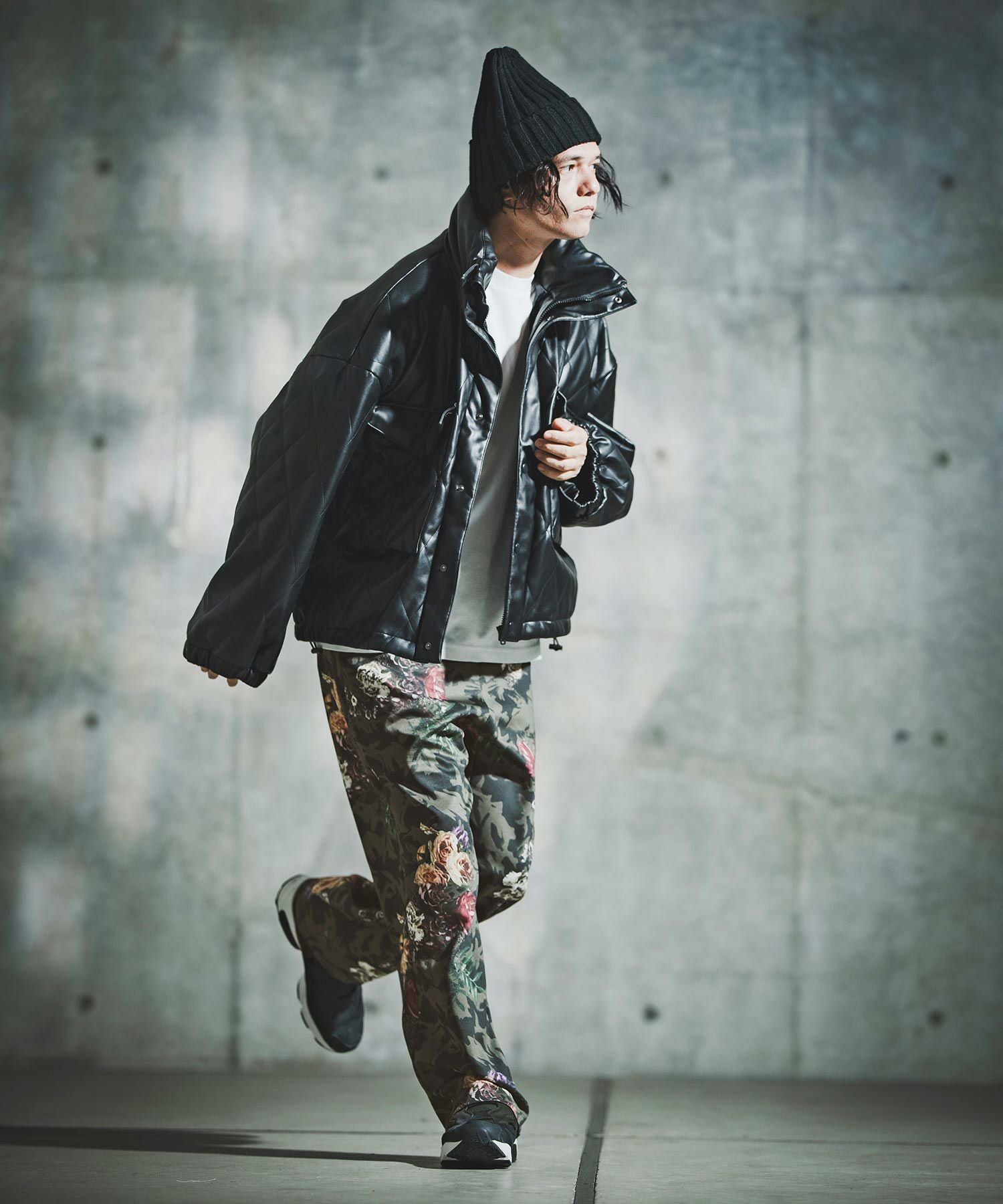カンビオCAMBIO購入▢ GLIMCLAPのジャージ▢ GLIMCLAP(グリムクラップ)】Original Botanical Print Jersey Pants