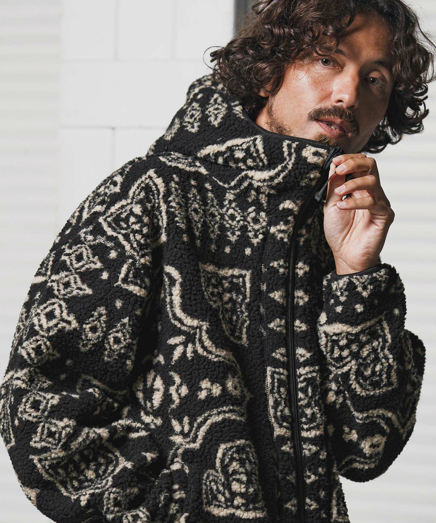 1minute 1second(ワンミニットワンセカンド)】paisley boa zip hoodie