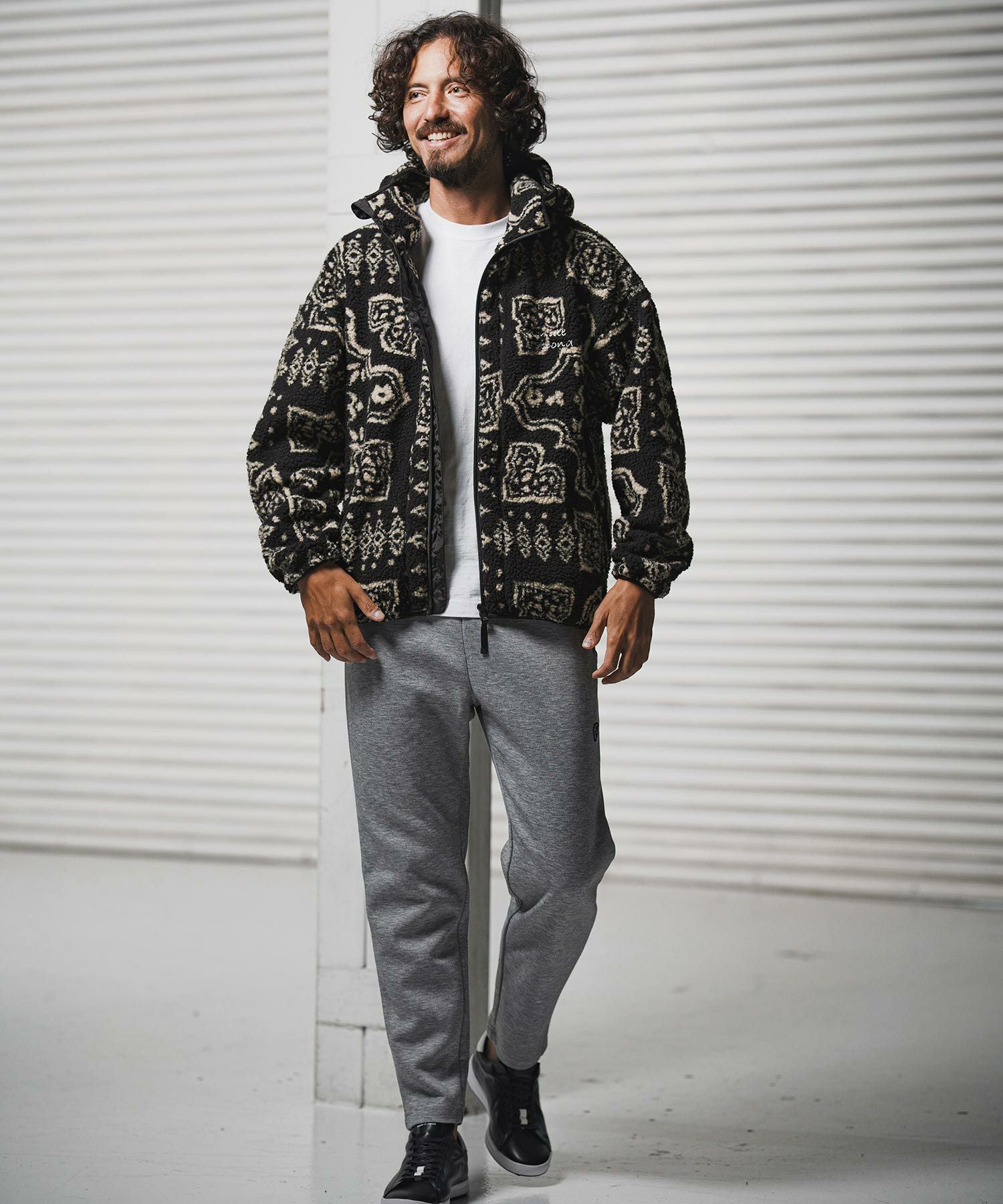 1minute 1second(ワンミニットワンセカンド)】paisley boa zip hoodie