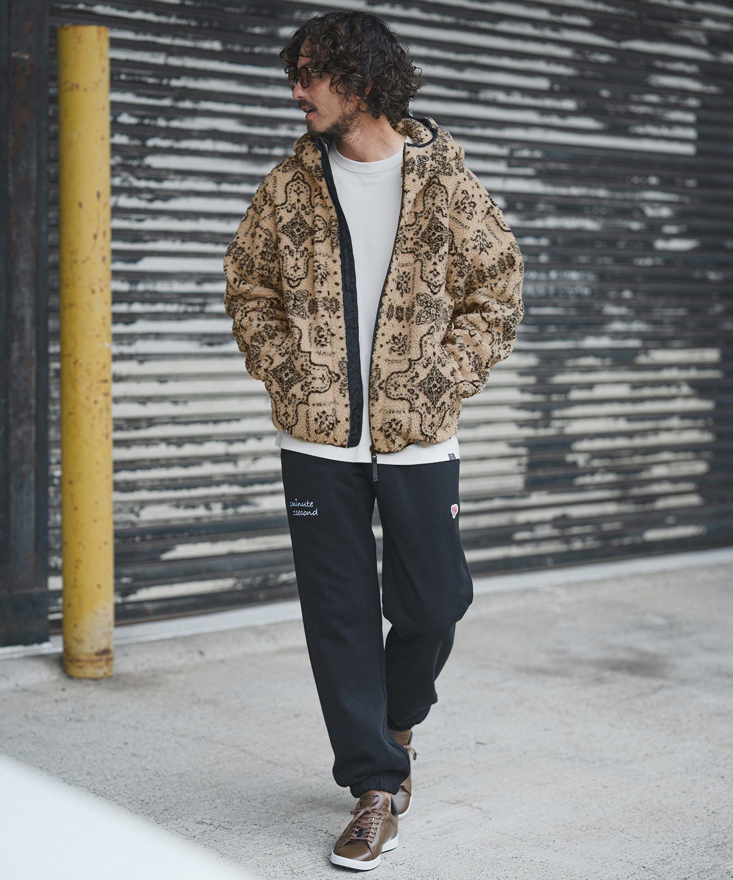 1minute 1second(ワンミニットワンセカンド)】paisley boa zip hoodie