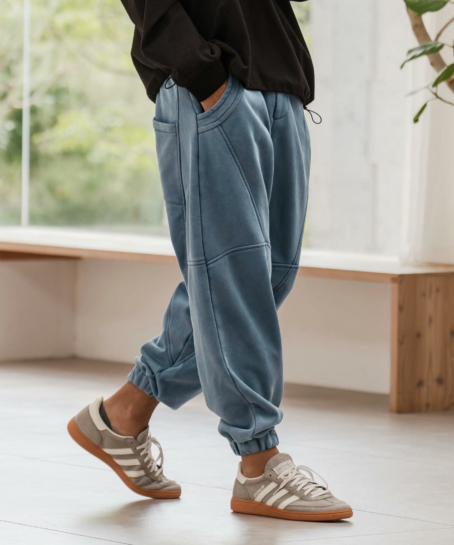 一部サイズ・カラー予約販売3月下旬～4月上旬】【CAMBIO(カンビオ)】裏