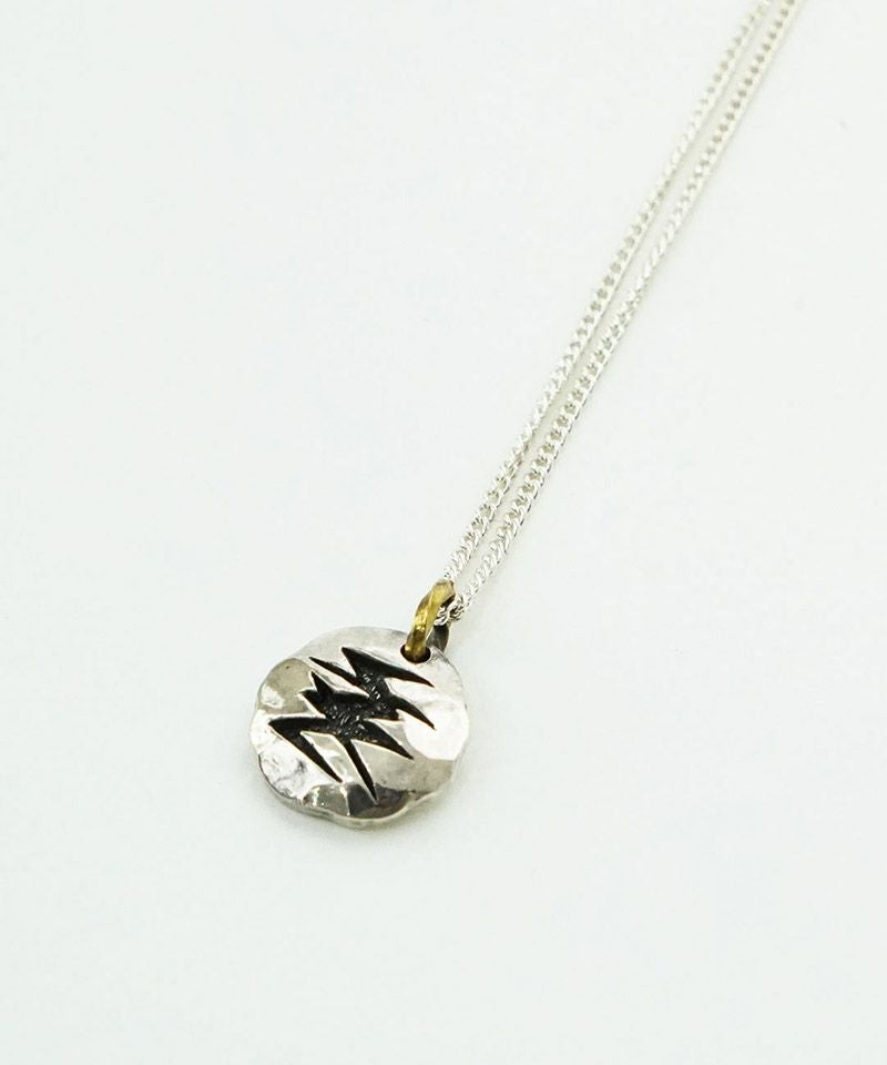 EGO TRIPPING(エゴトリッピング)】FLASH 「E」 NECKLACE ネックレス