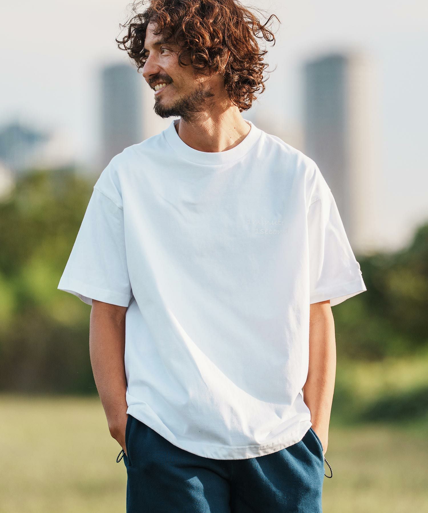 1minute 1second(ワンミニットワンセカンド)】Small bold print T