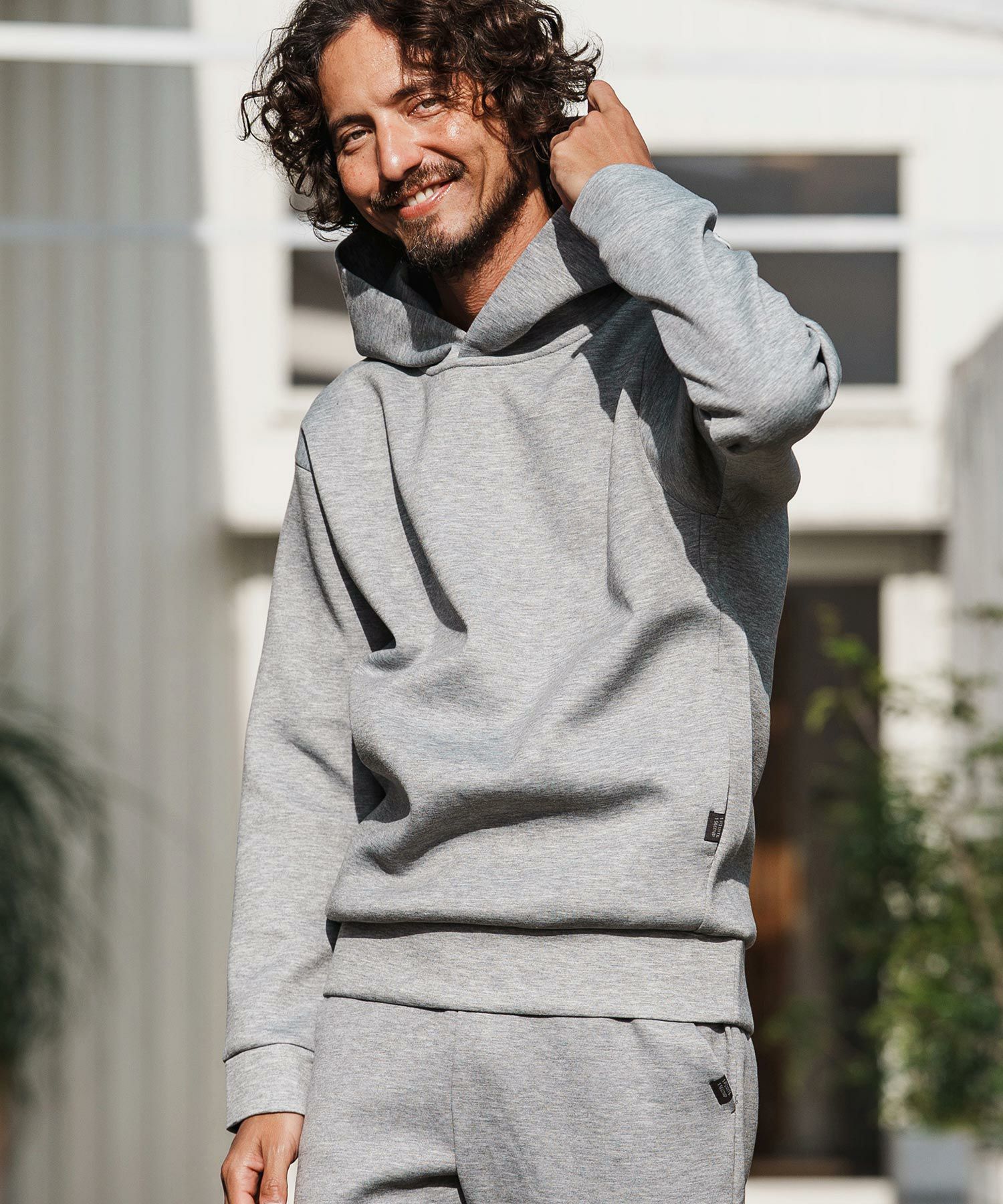 1minute 1second(ワンミニットワンセカンド)】cardboard knit hoodie