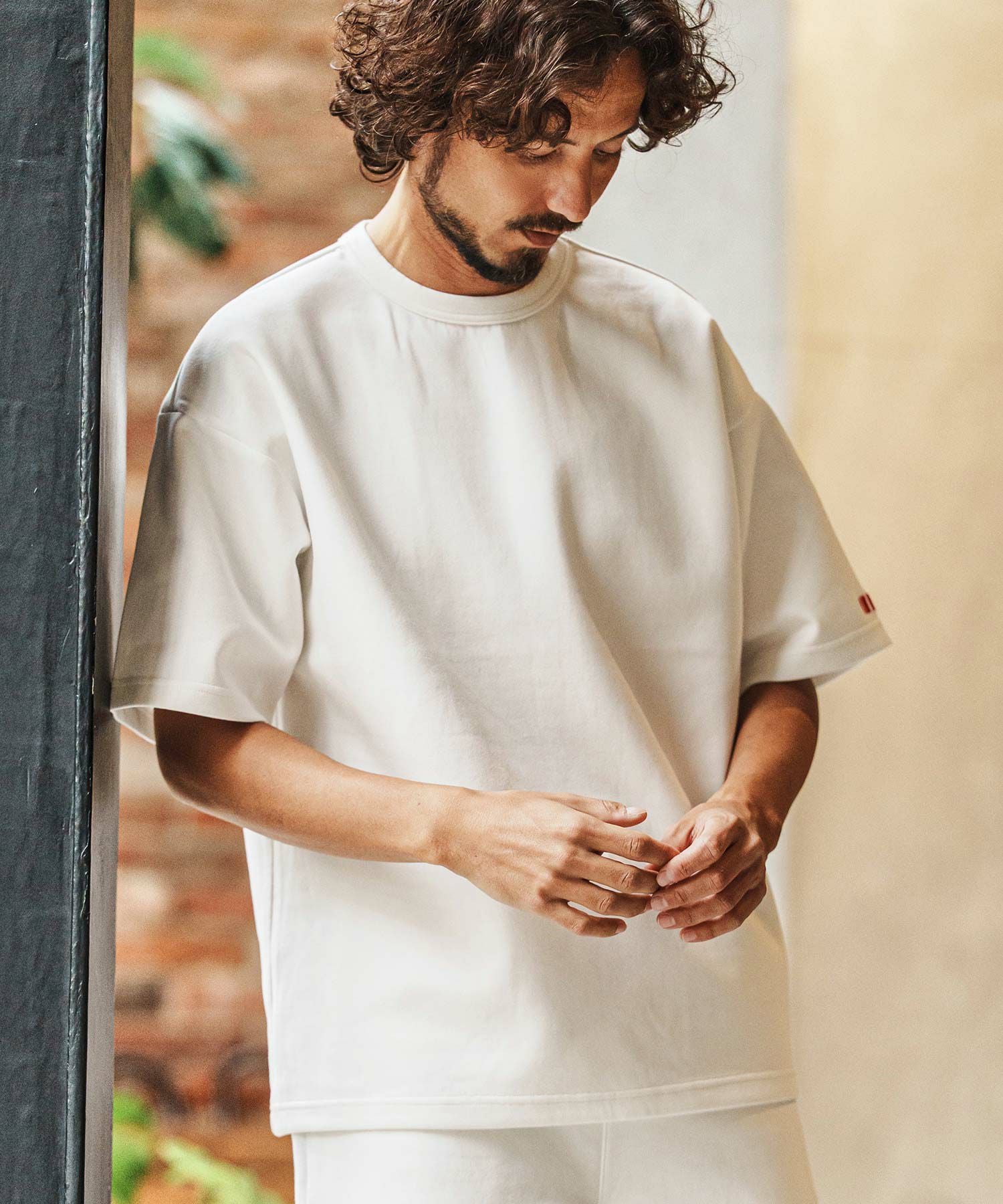 felkod(フィルコッド)】Barcode Embroidery Cardboard Knit Tee T
