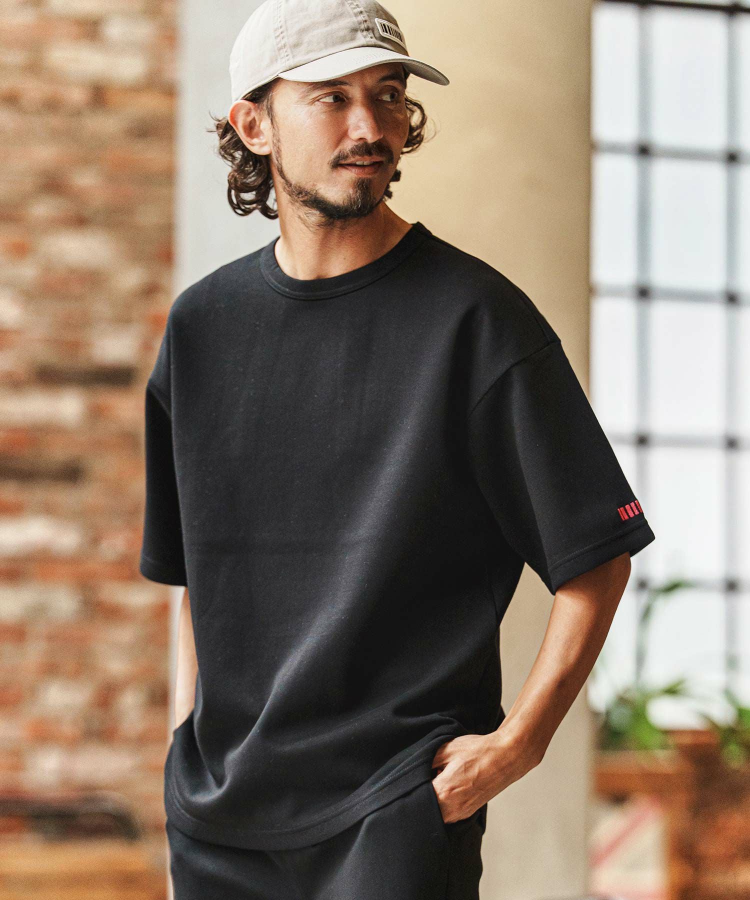 felkod(フィルコッド)】Barcode Embroidery Cardboard Knit Tee T