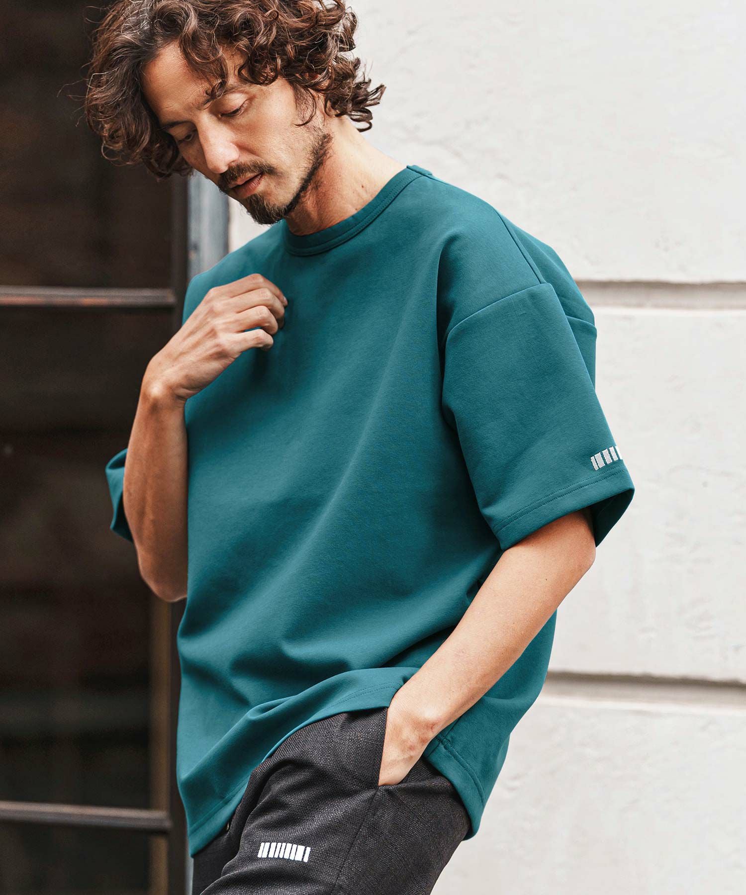 felkod(フィルコッド)】Barcode Embroidery Cardboard Knit Tee T