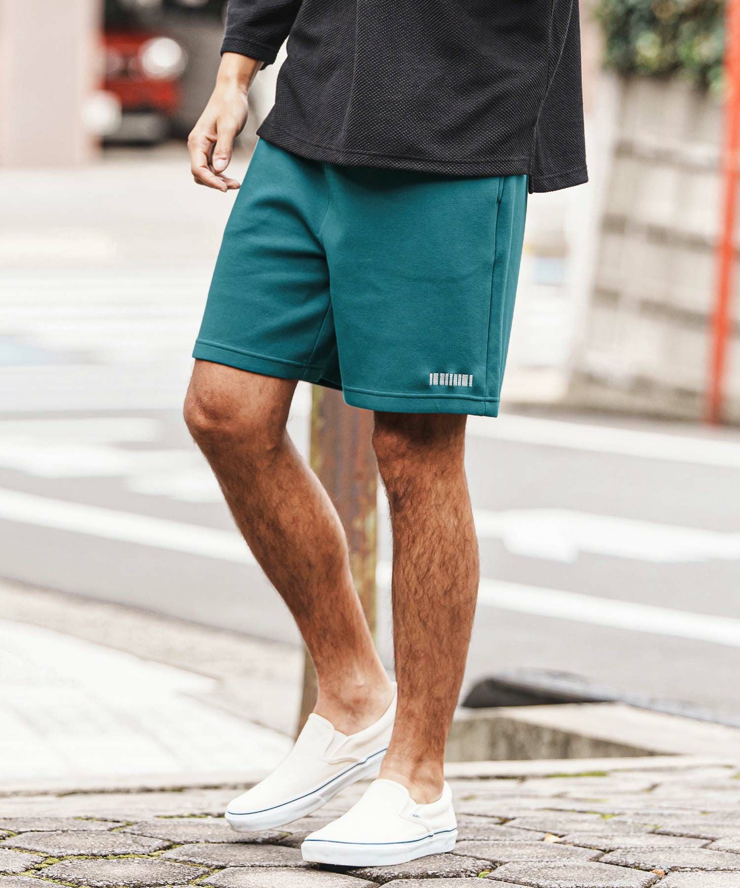 felkod(フィルコッド)】Barcode Embroidery Cardboard Knit Short