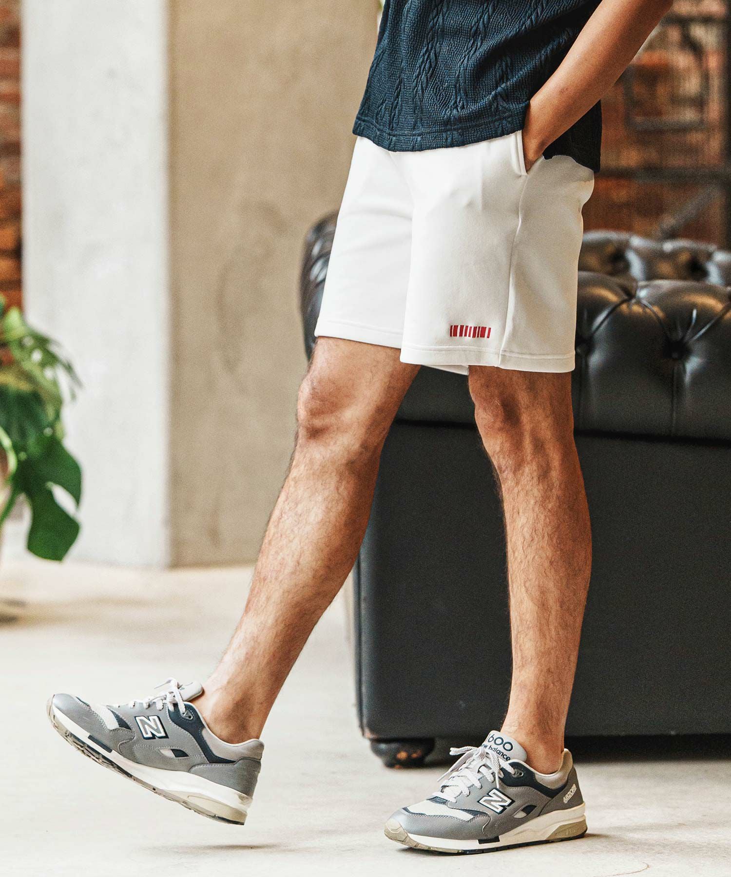 felkod(フィルコッド)】Barcode Embroidery Cardboard Knit Short