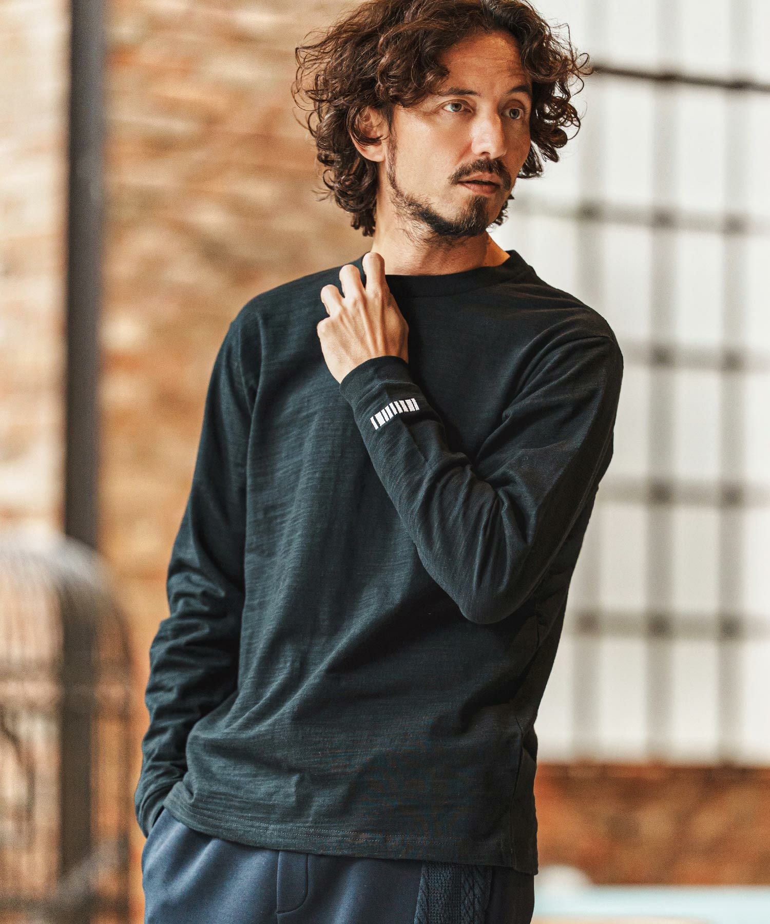 50%OFF【felkod(フィルコッド)】Functional Mock Neck Heart Short