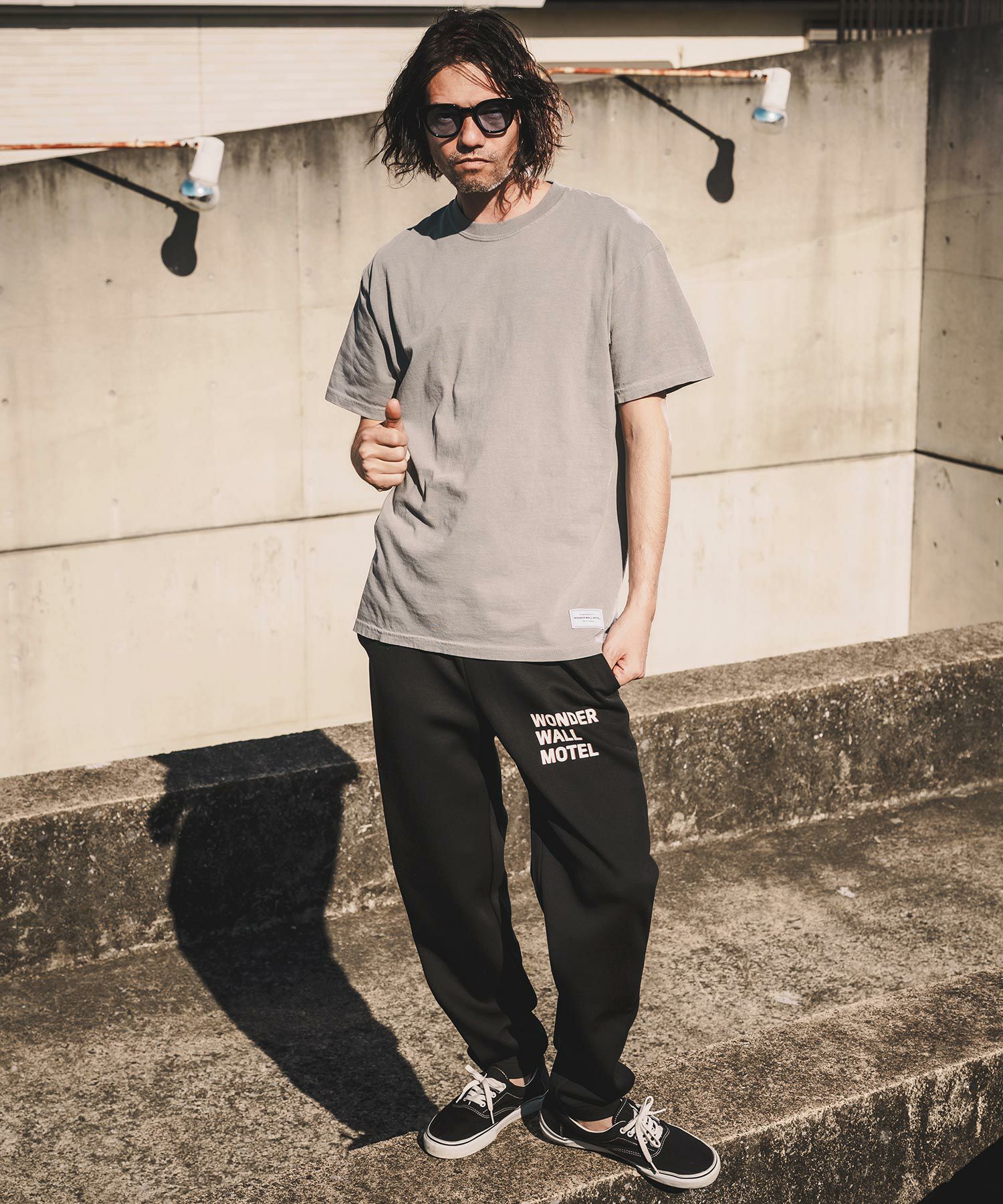 WONDER WALL MOTEL(ワンダーウォールモーテル)】Tapered Sweat Pants