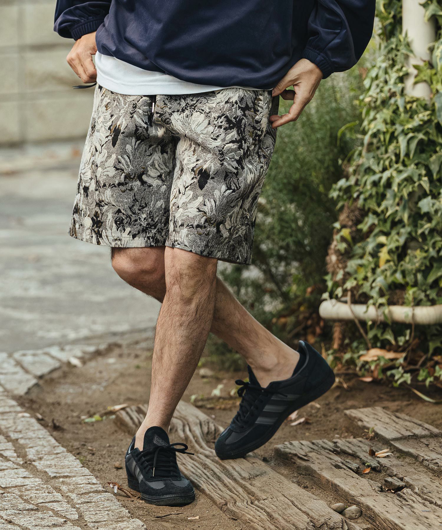 CAMBIO(カンビオ)】Botanical Gobelin Textile Short Pants