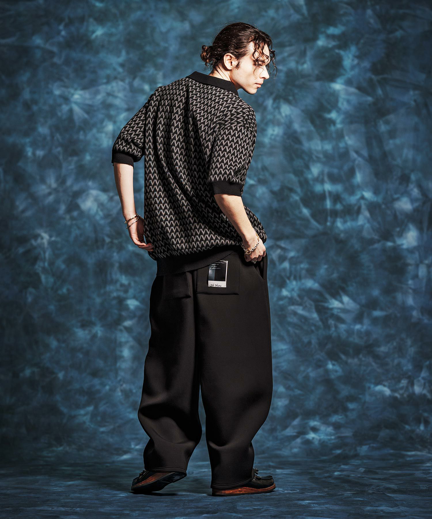 Jih Nunc(ジーヌンク)】総柄ジャガードスキッパーニットポロ(JIH