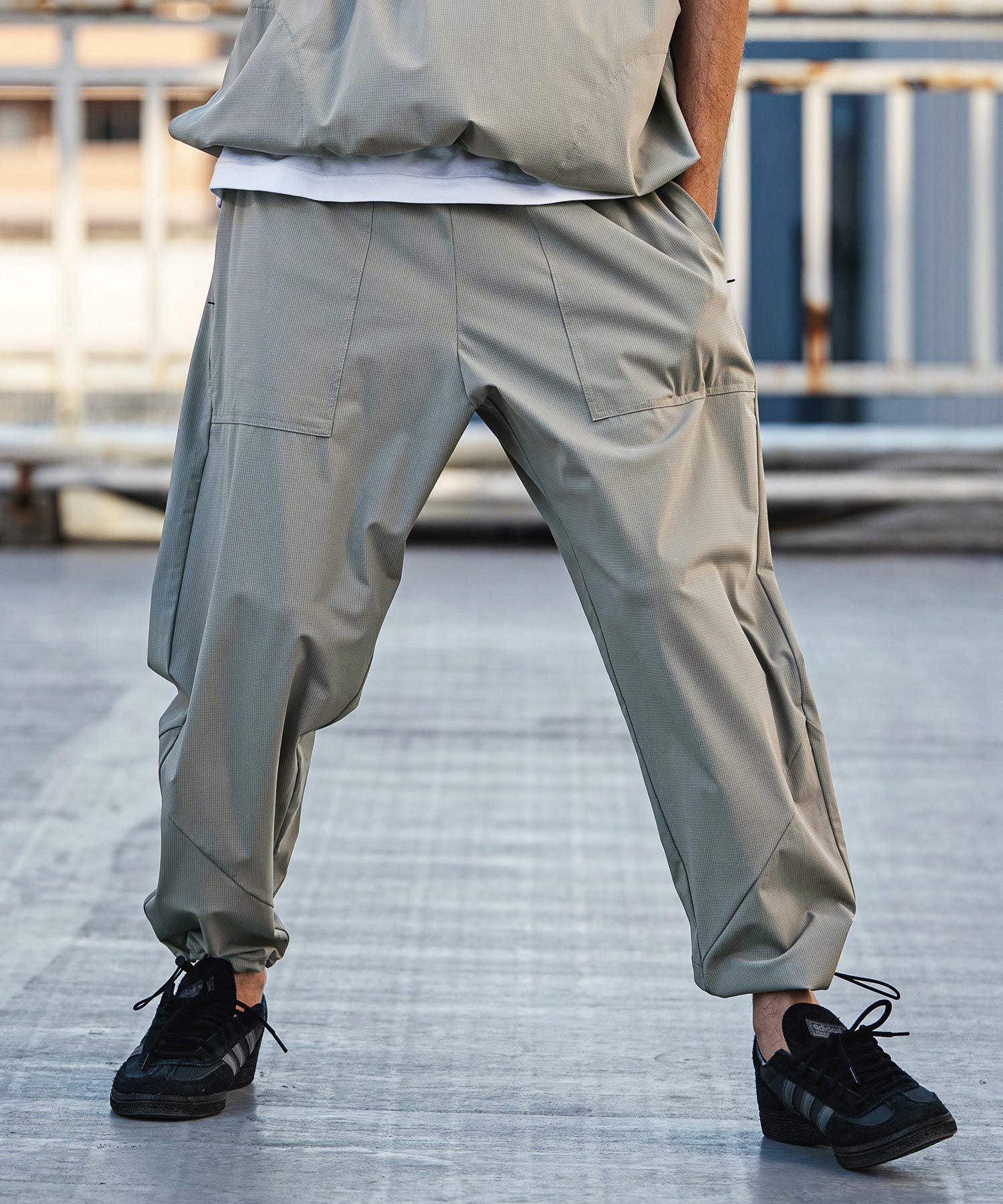 CAMBIO(カンビオ)】Stretch Nylon Pants ストレッチナイロンパンツ CAMBIO(カンビオ)】Stretch Nylon Pants ストレッチナイロンパンツ